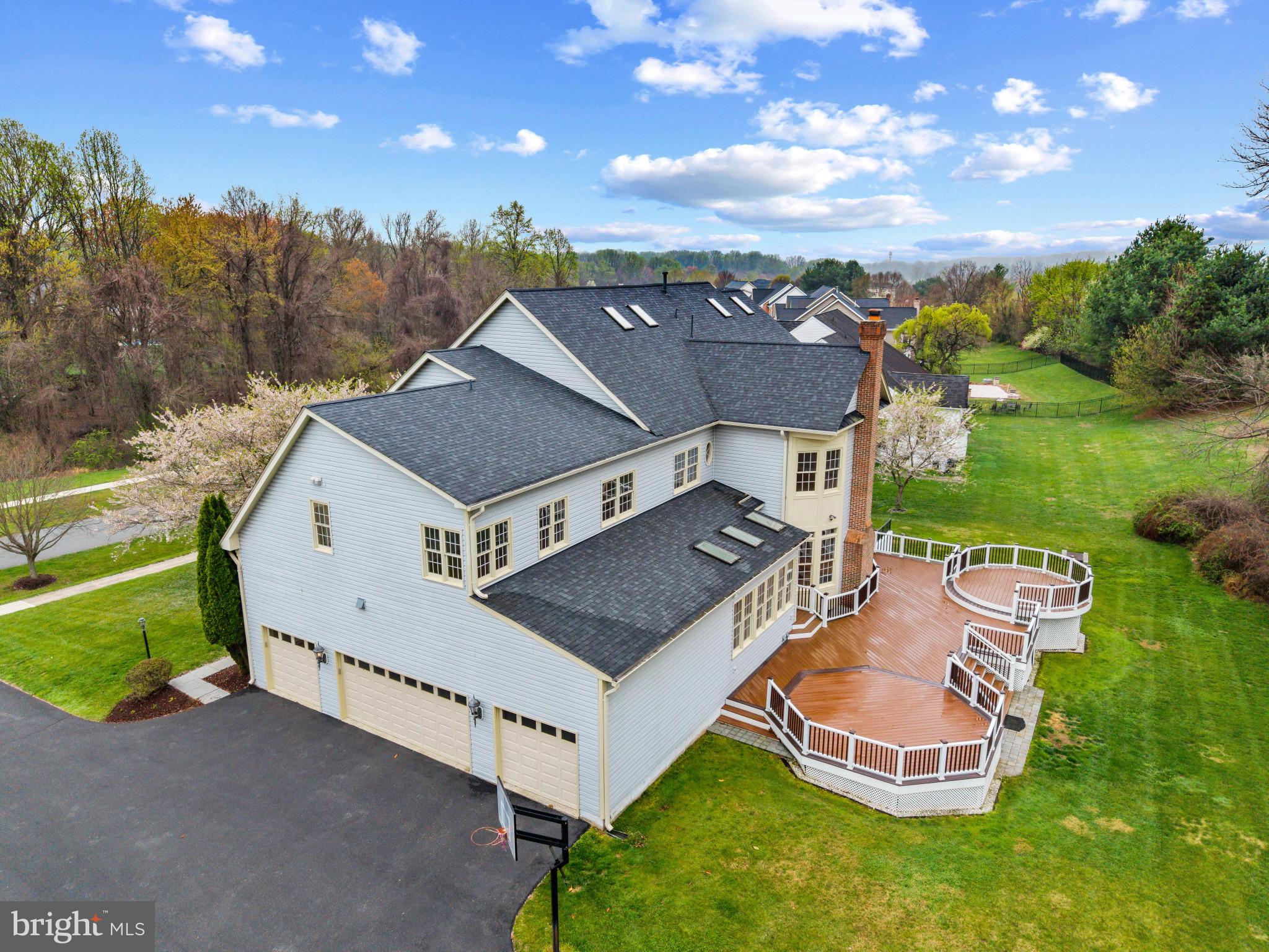 HAMPSHIRE GREENS - Residential