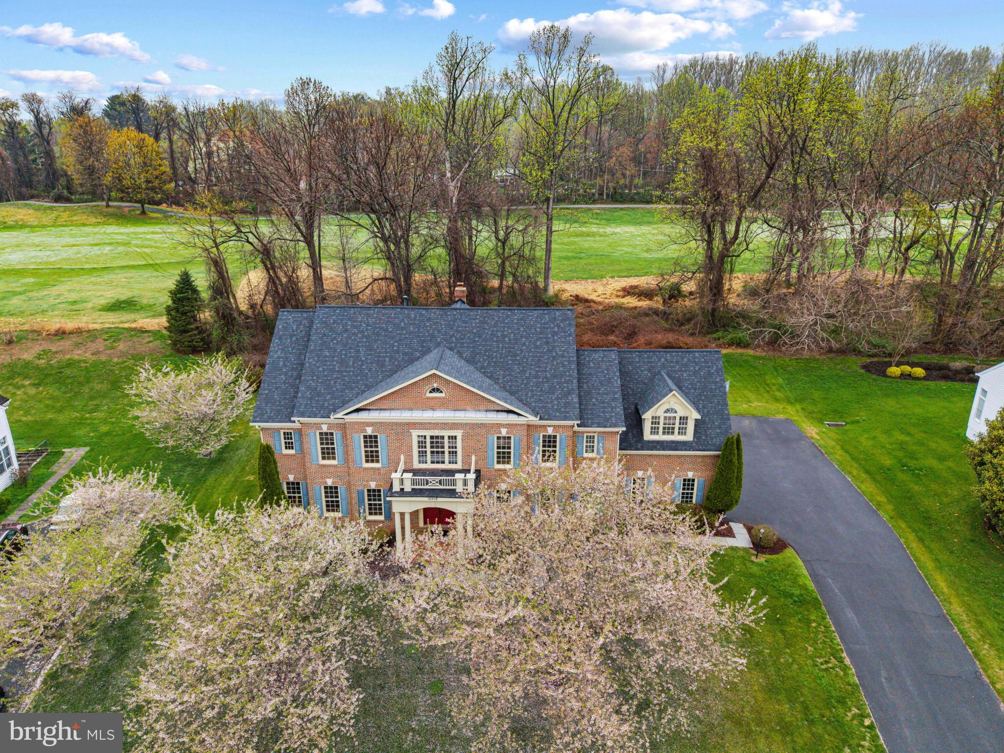 HAMPSHIRE GREENS - Residential