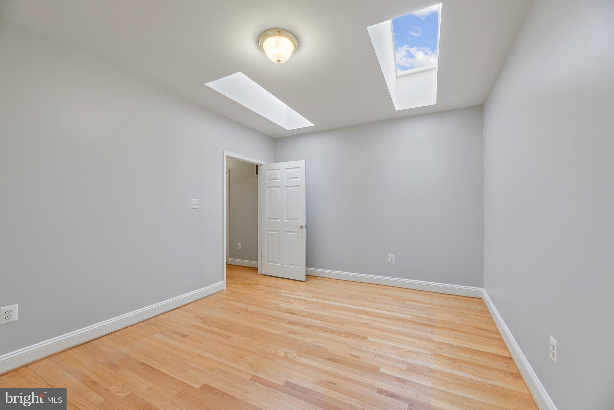 HAMPSHIRE GREENS - Residential