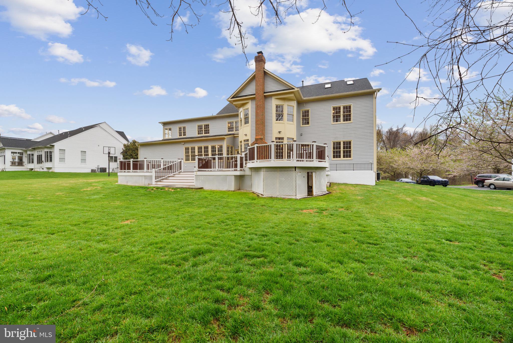 HAMPSHIRE GREENS - Residential