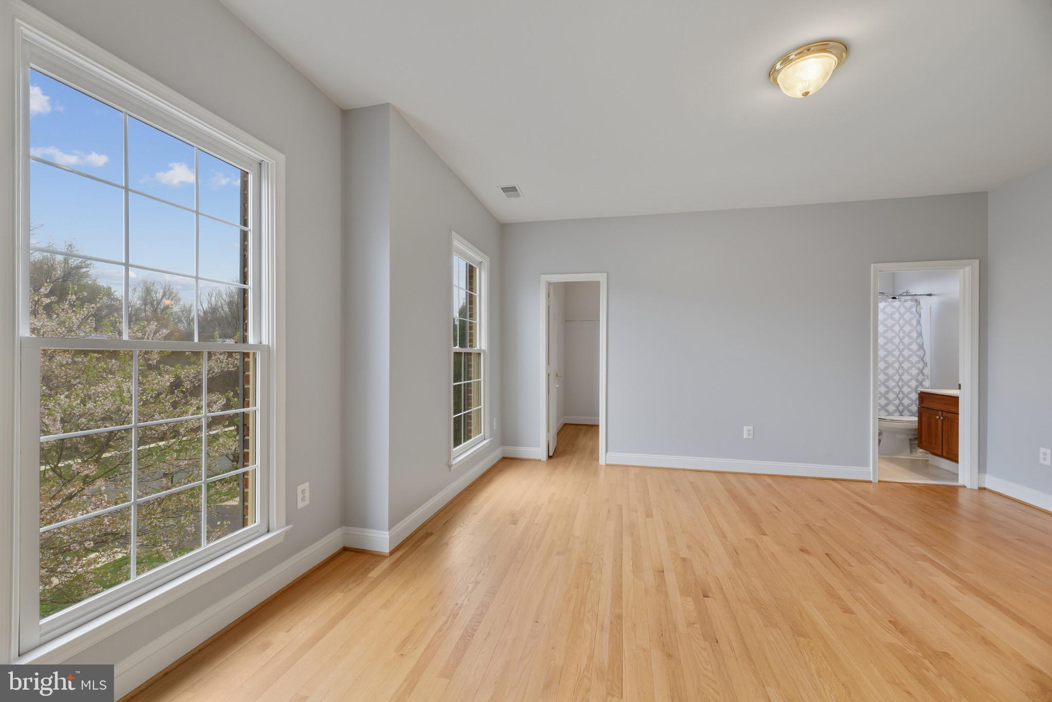 HAMPSHIRE GREENS - Residential