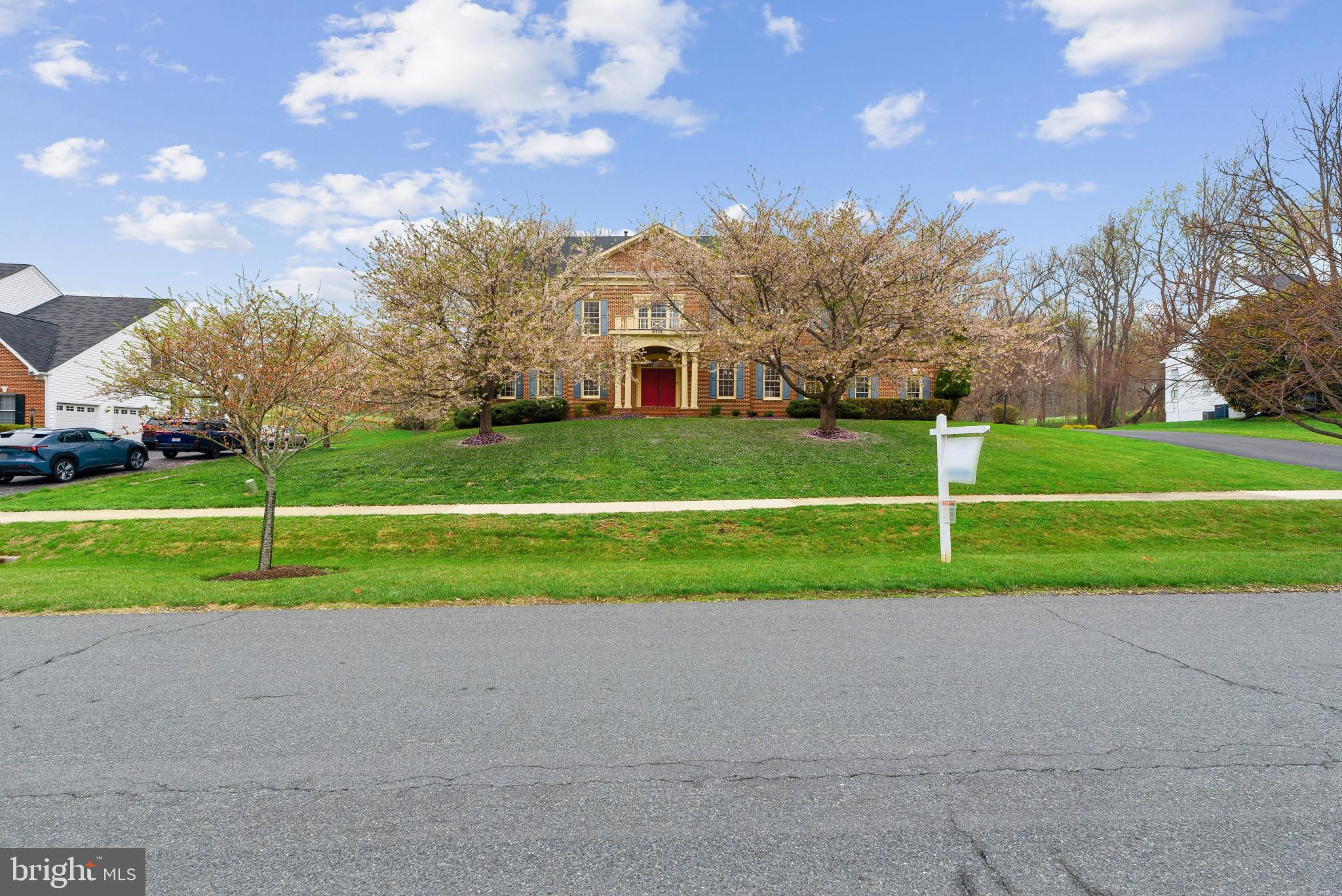 HAMPSHIRE GREENS - Residential