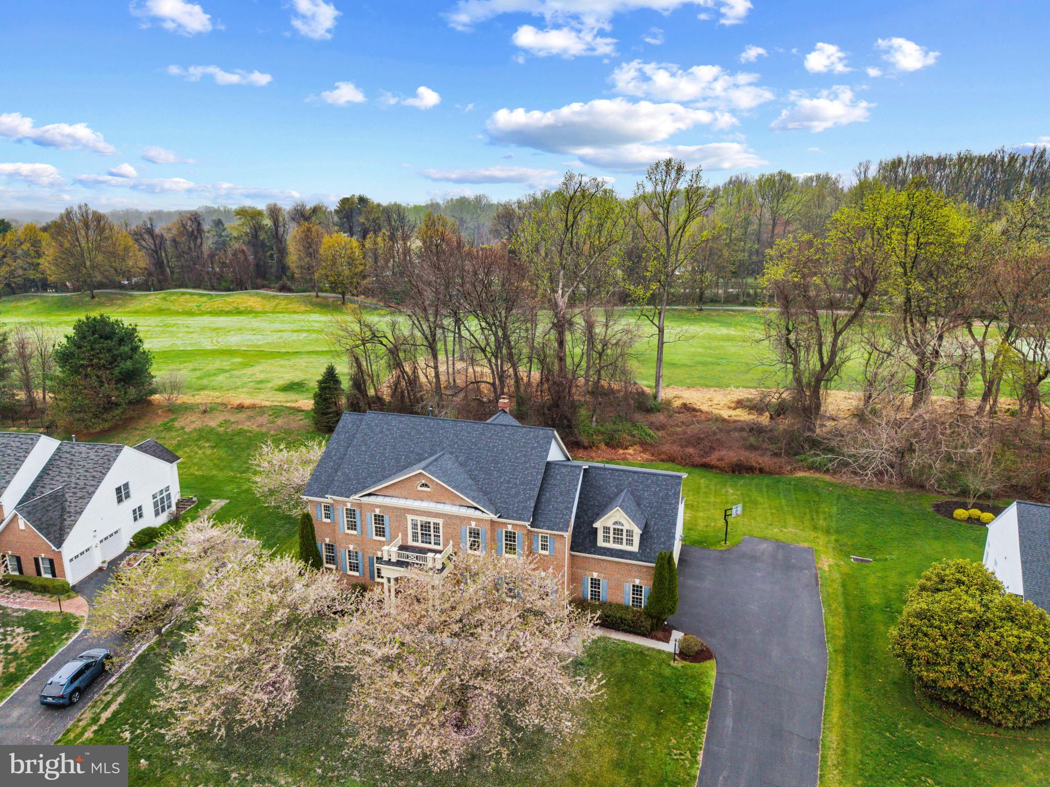 HAMPSHIRE GREENS - Residential