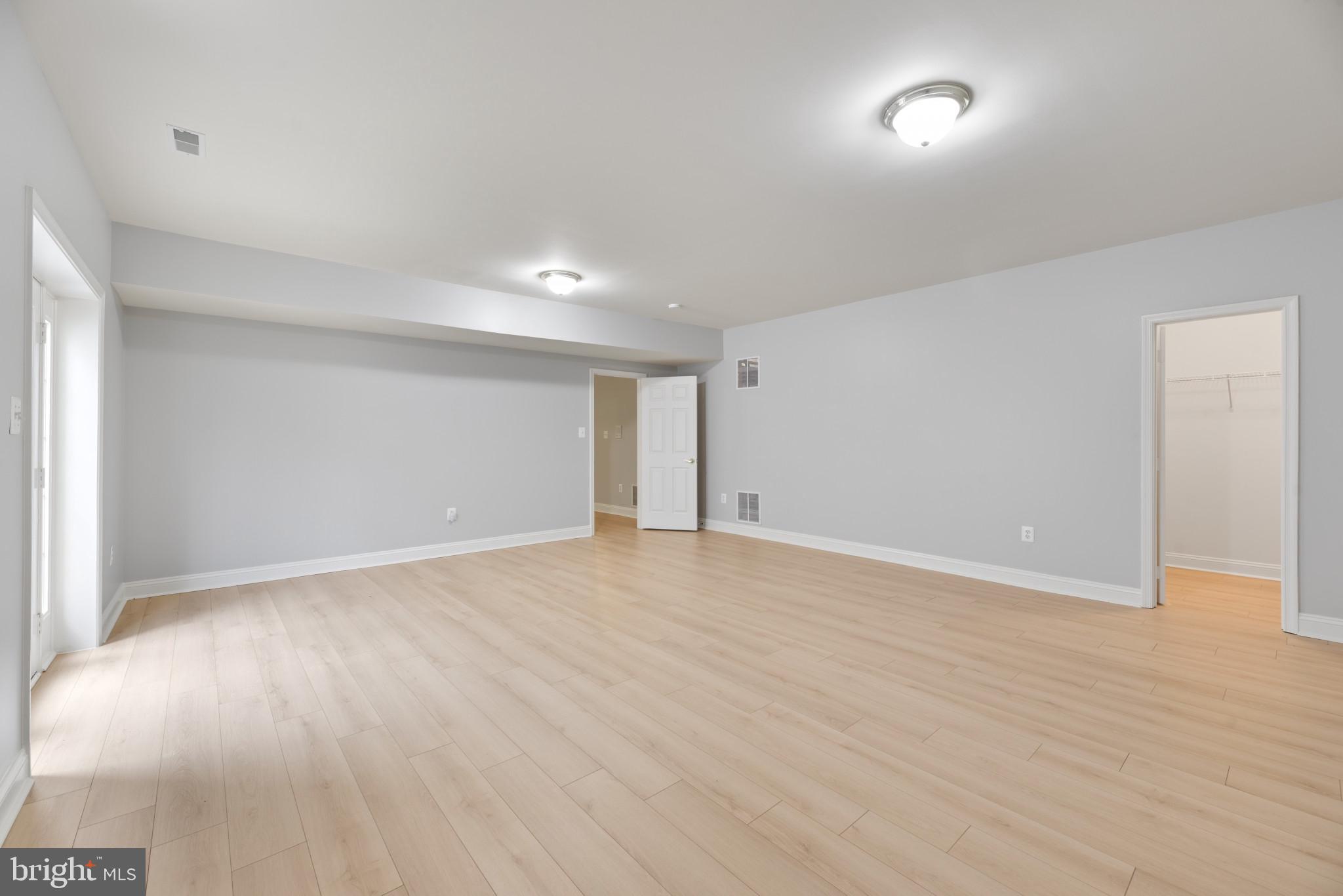 HAMPSHIRE GREENS - Residential