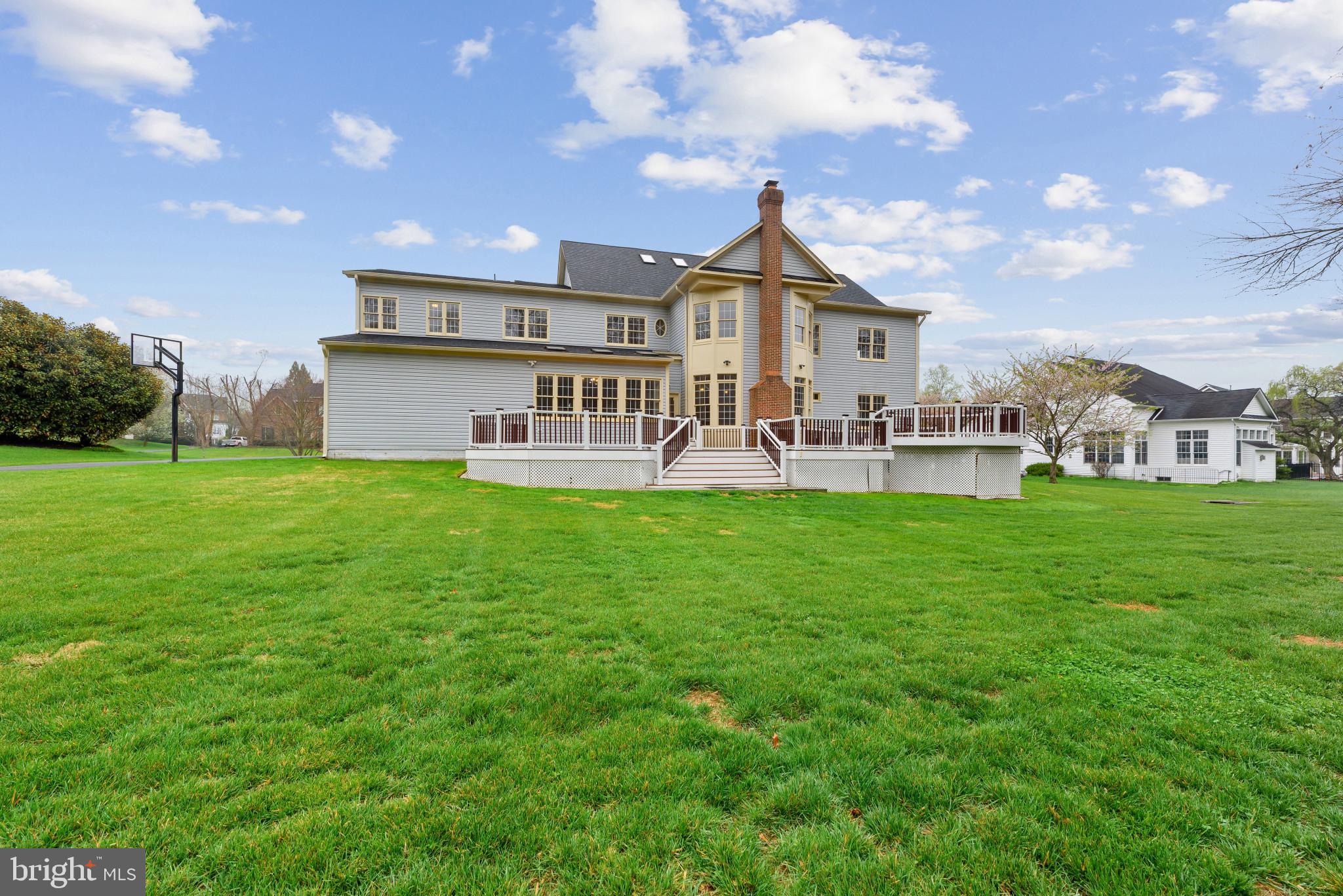 HAMPSHIRE GREENS - Residential