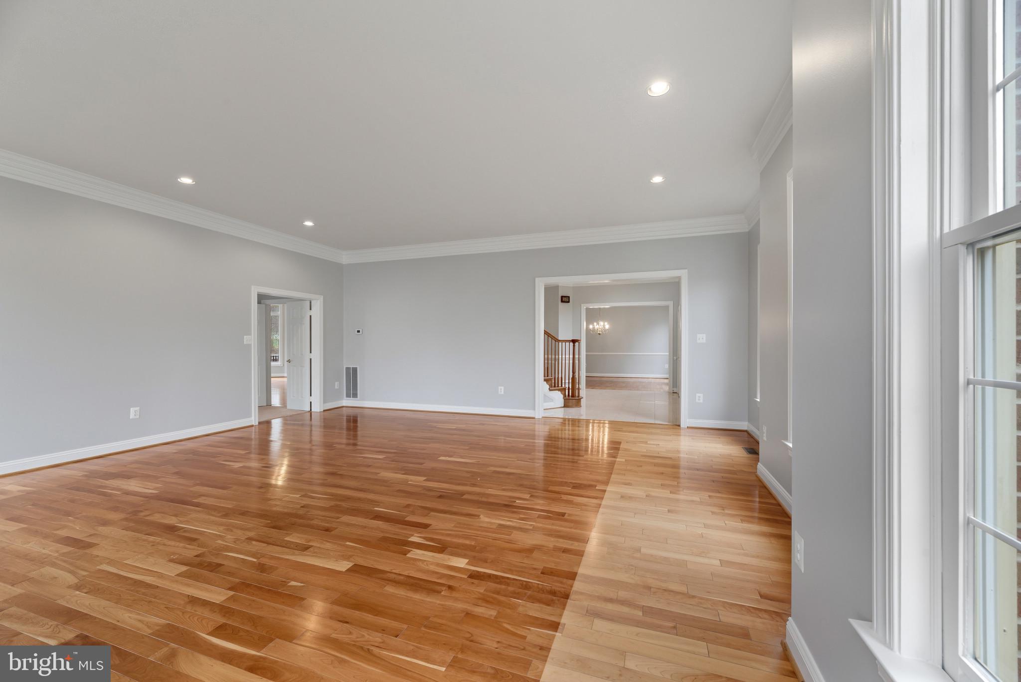 HAMPSHIRE GREENS - Residential