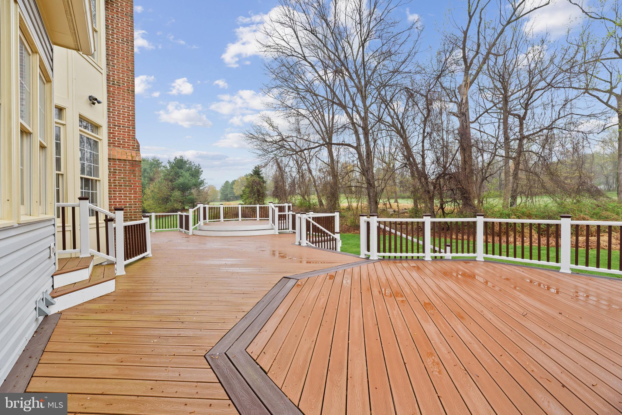 HAMPSHIRE GREENS - Residential