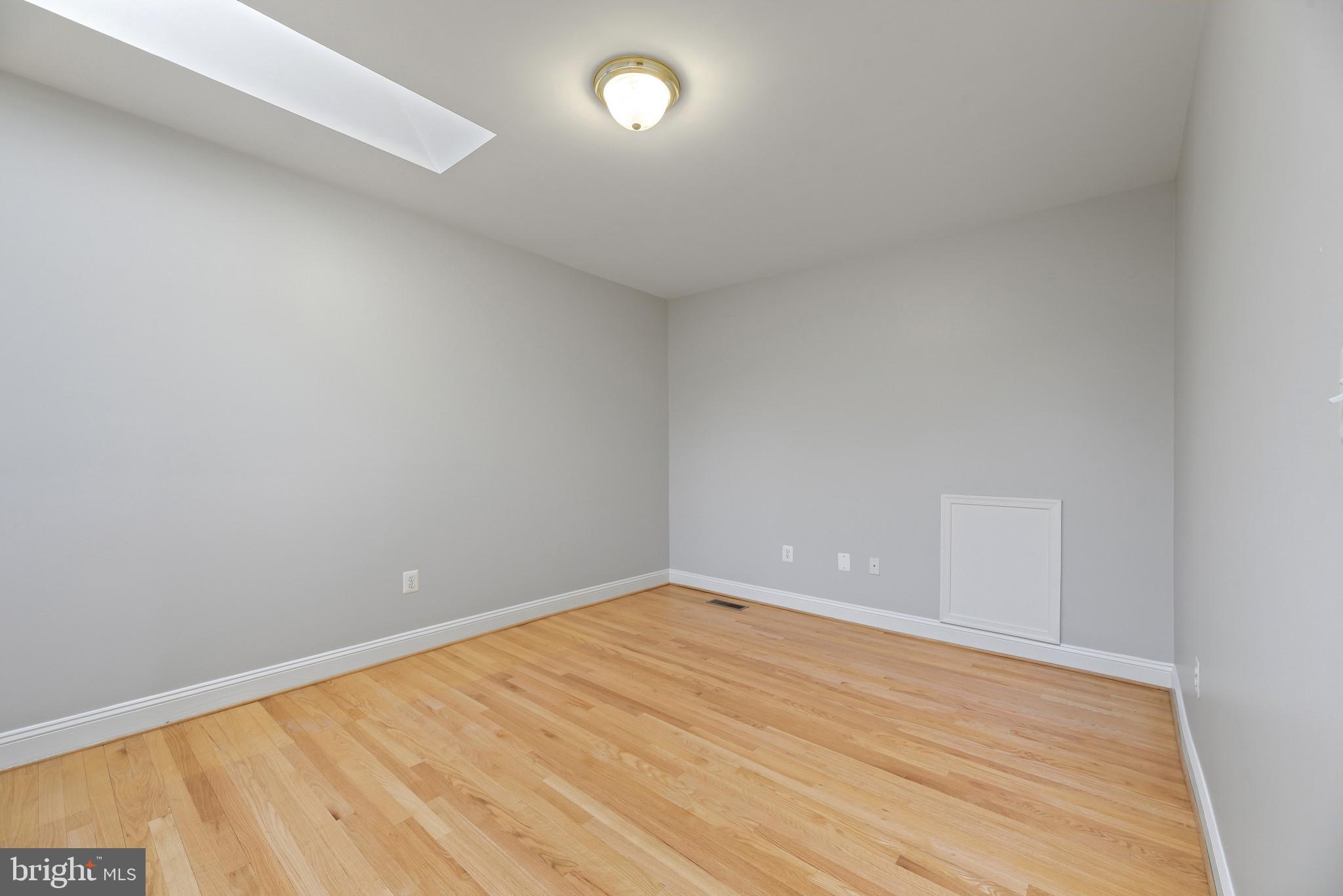 HAMPSHIRE GREENS - Residential