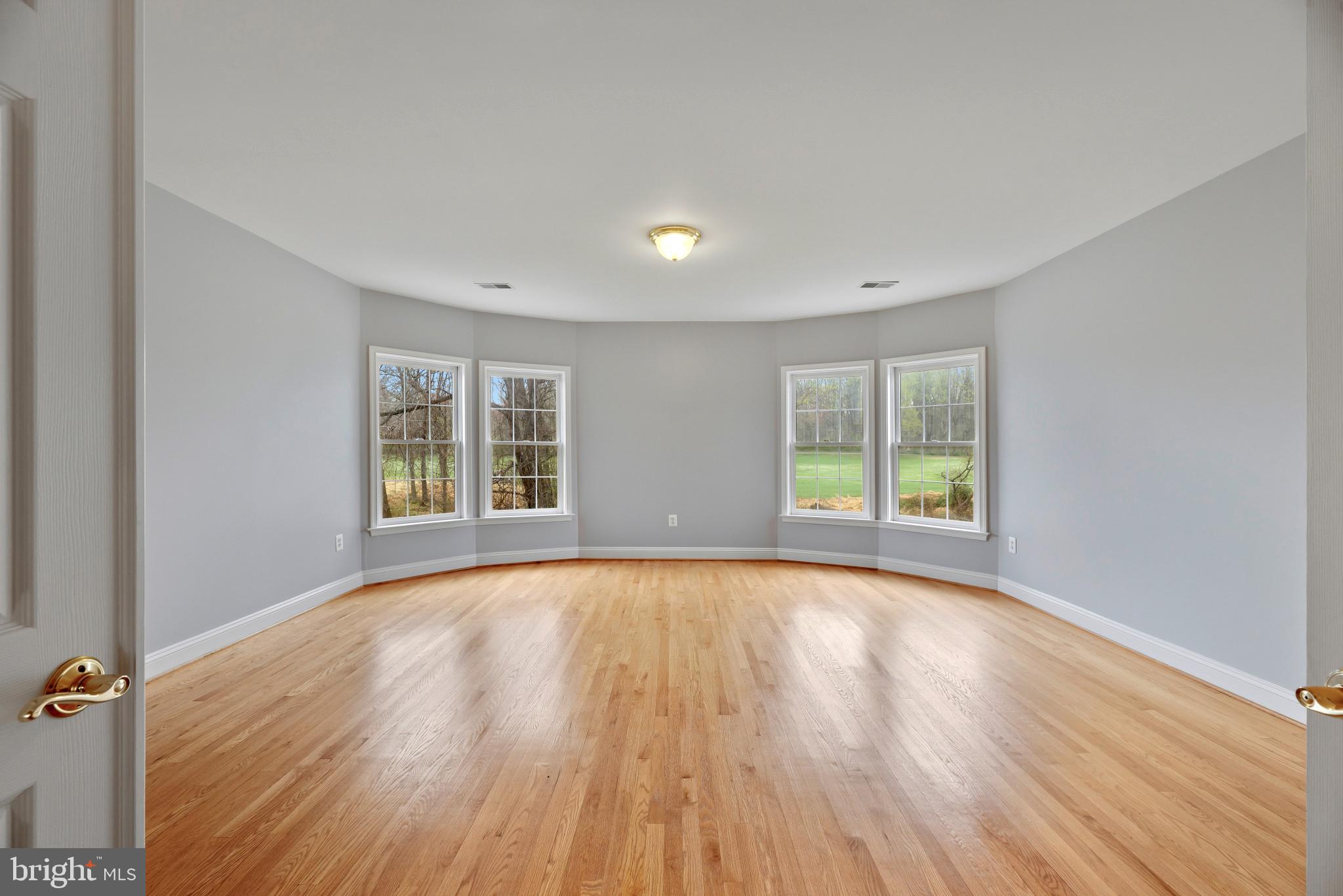 HAMPSHIRE GREENS - Residential