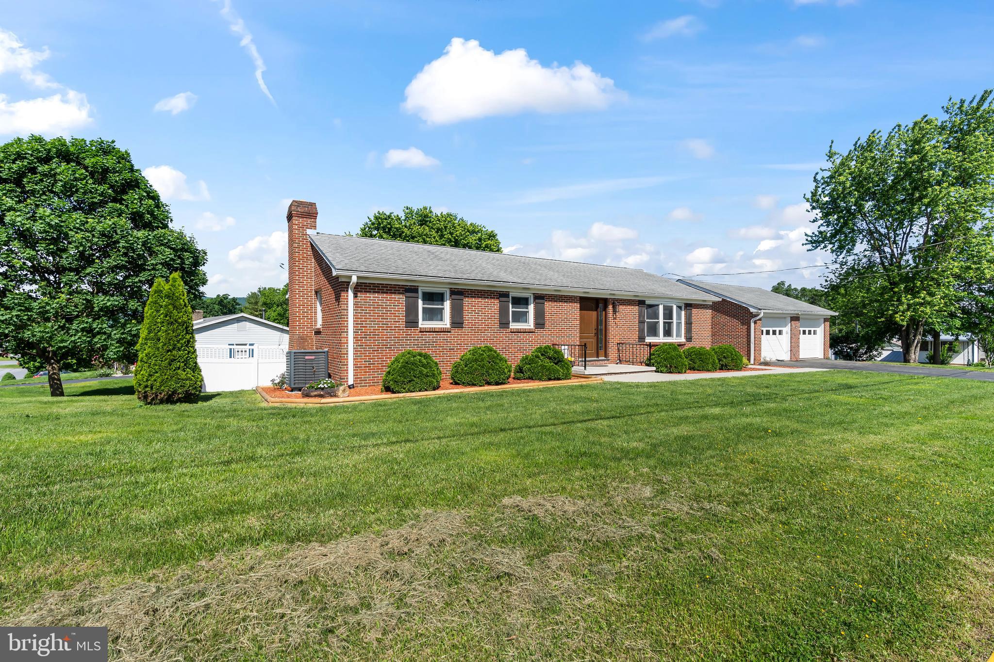 242 LINDEN AVENUE