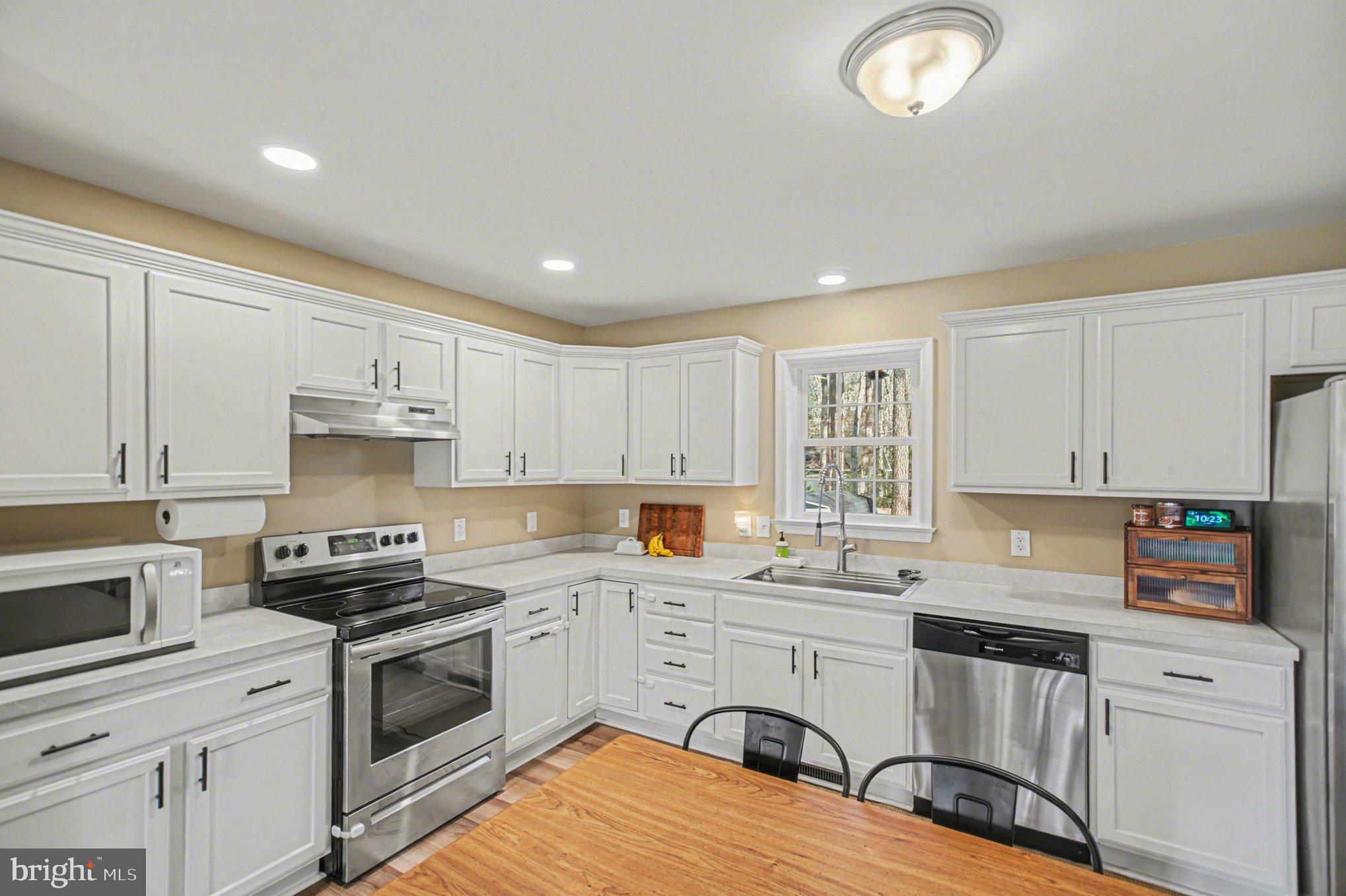 PLACID BAY ESTATES - Residential