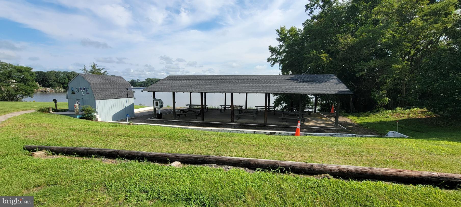 PLACID BAY ESTATES - Residential