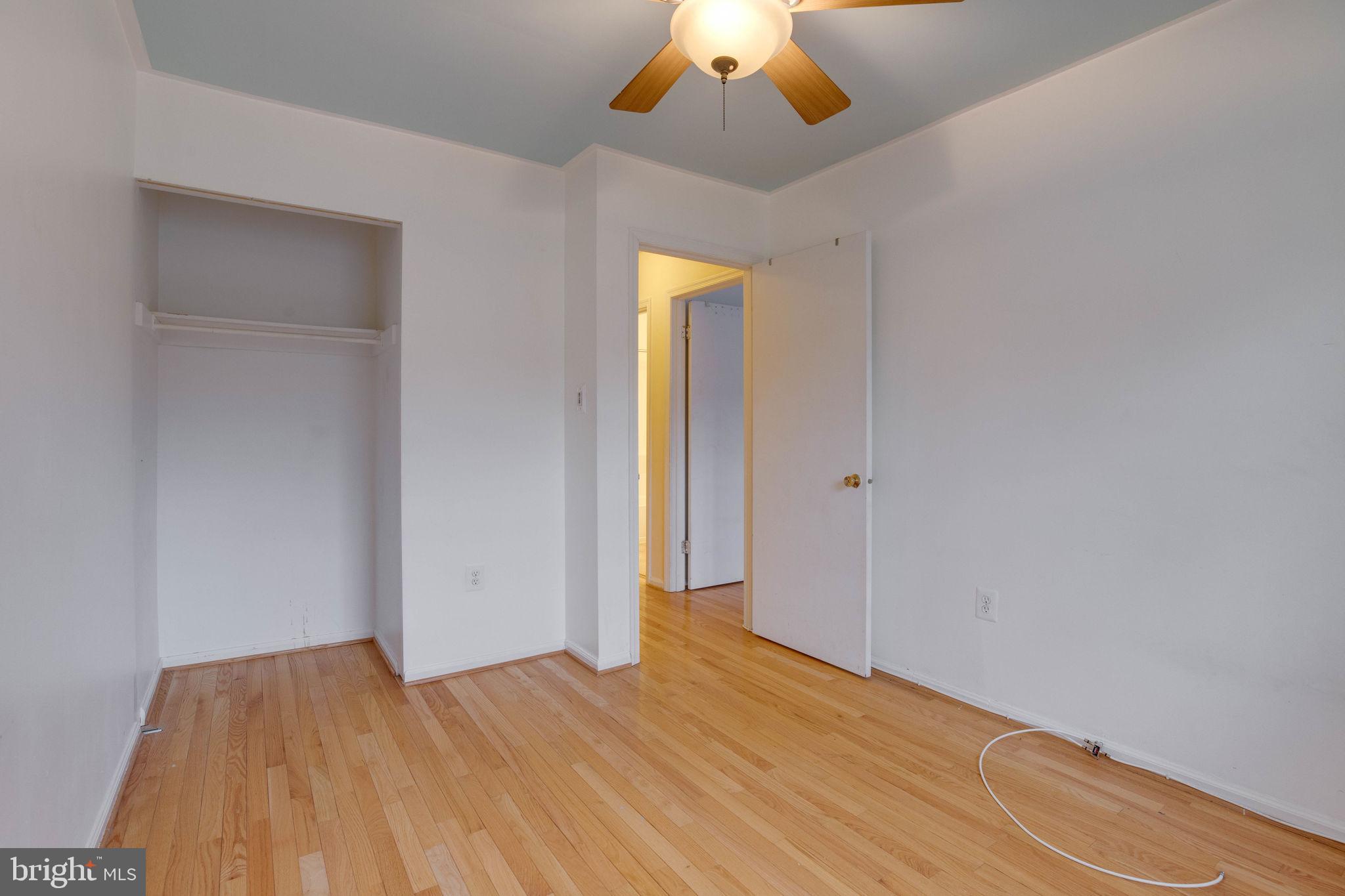 CROFTON MEWS CONDO - Residential