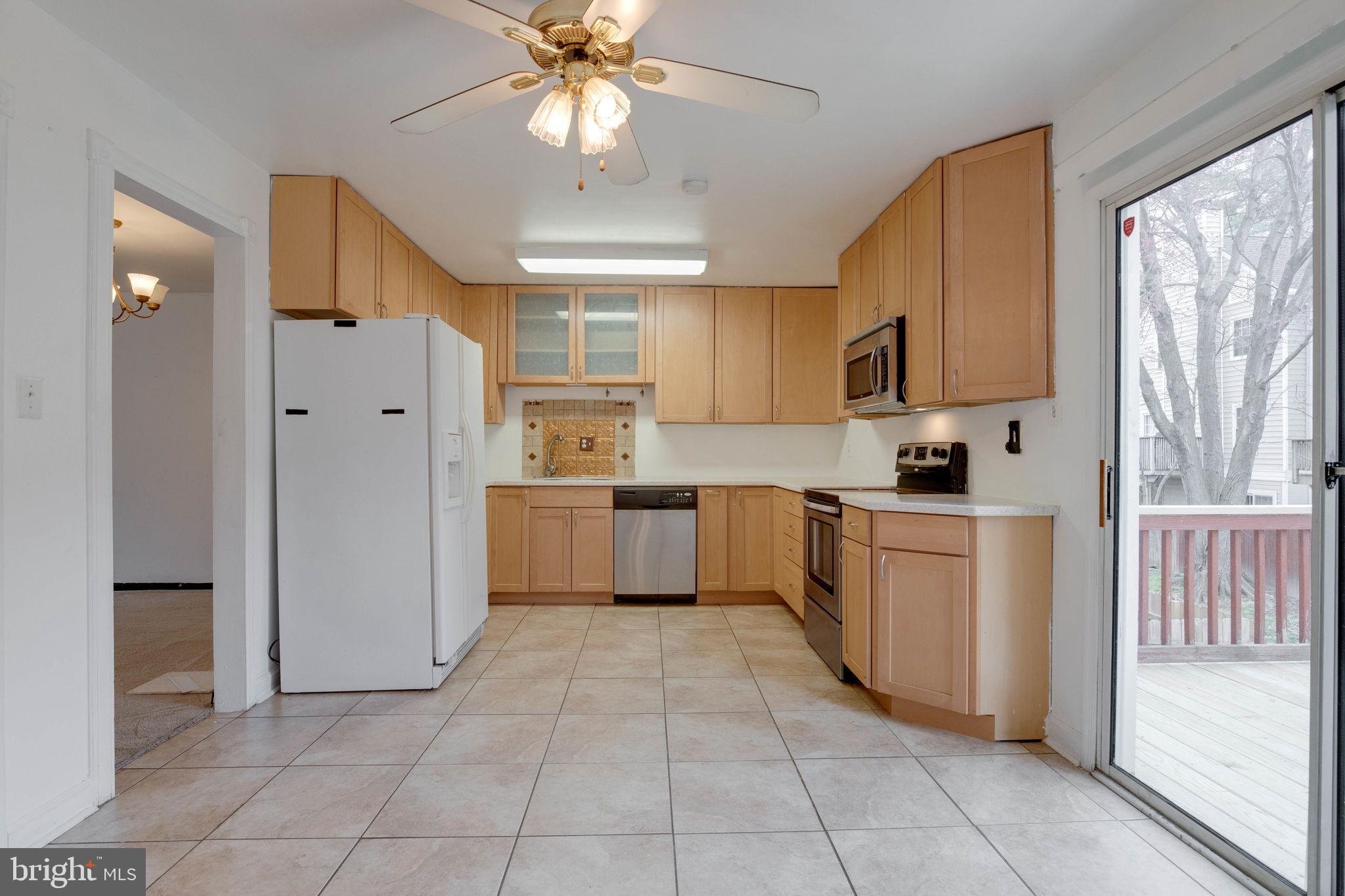 CROFTON MEWS CONDO - Residential