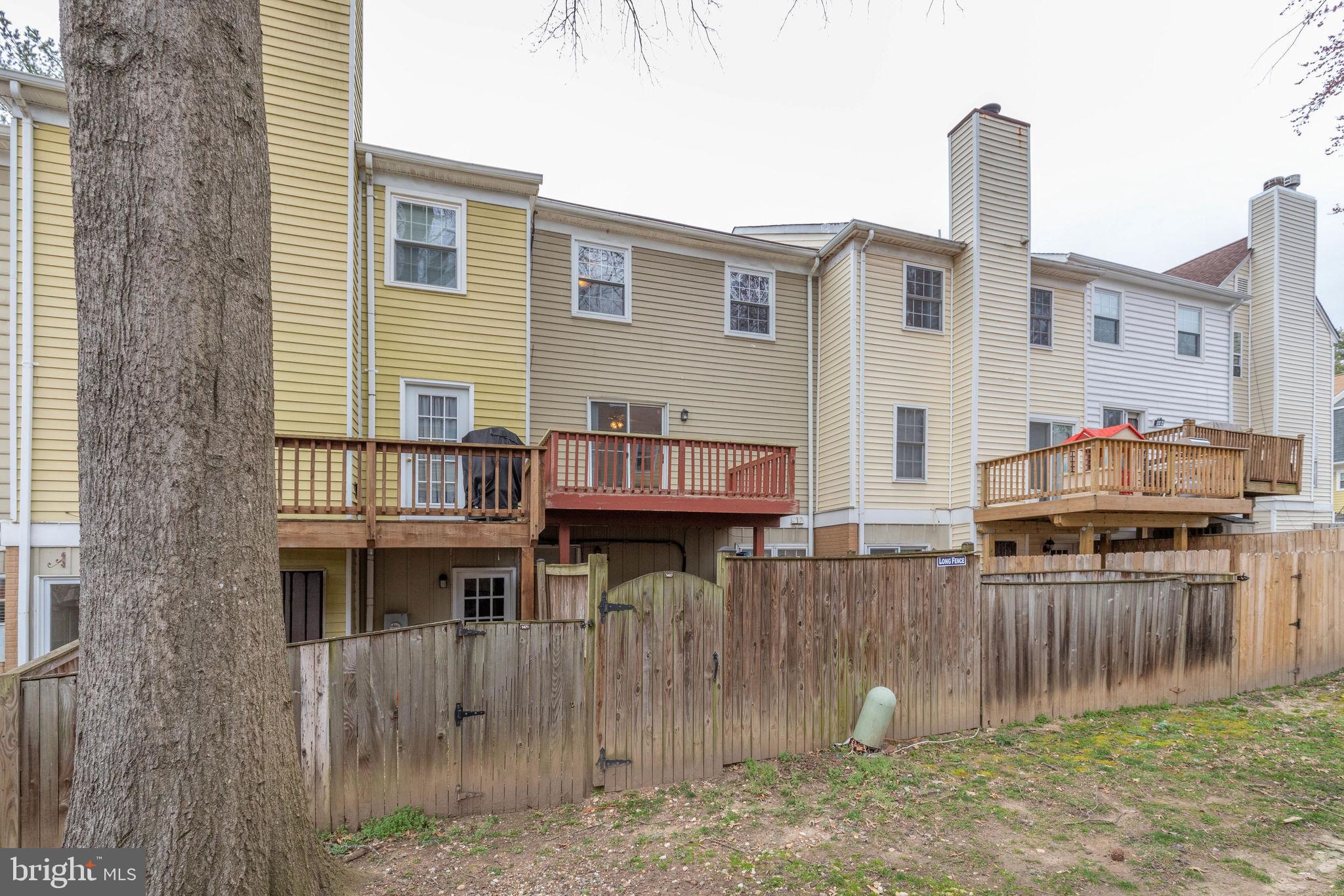 CROFTON MEWS CONDO - Residential