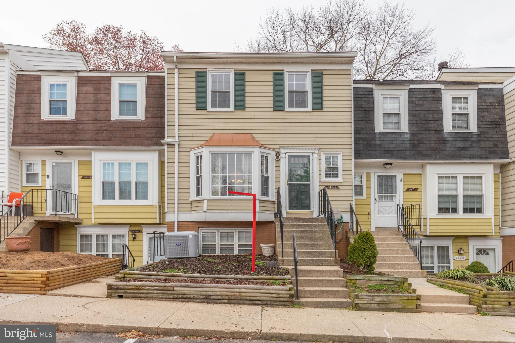 CROFTON MEWS CONDO - Residential