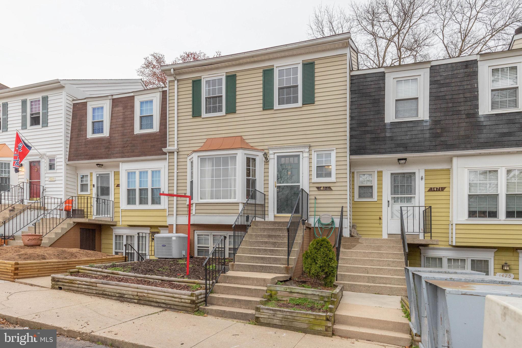 CROFTON MEWS CONDO - Residential