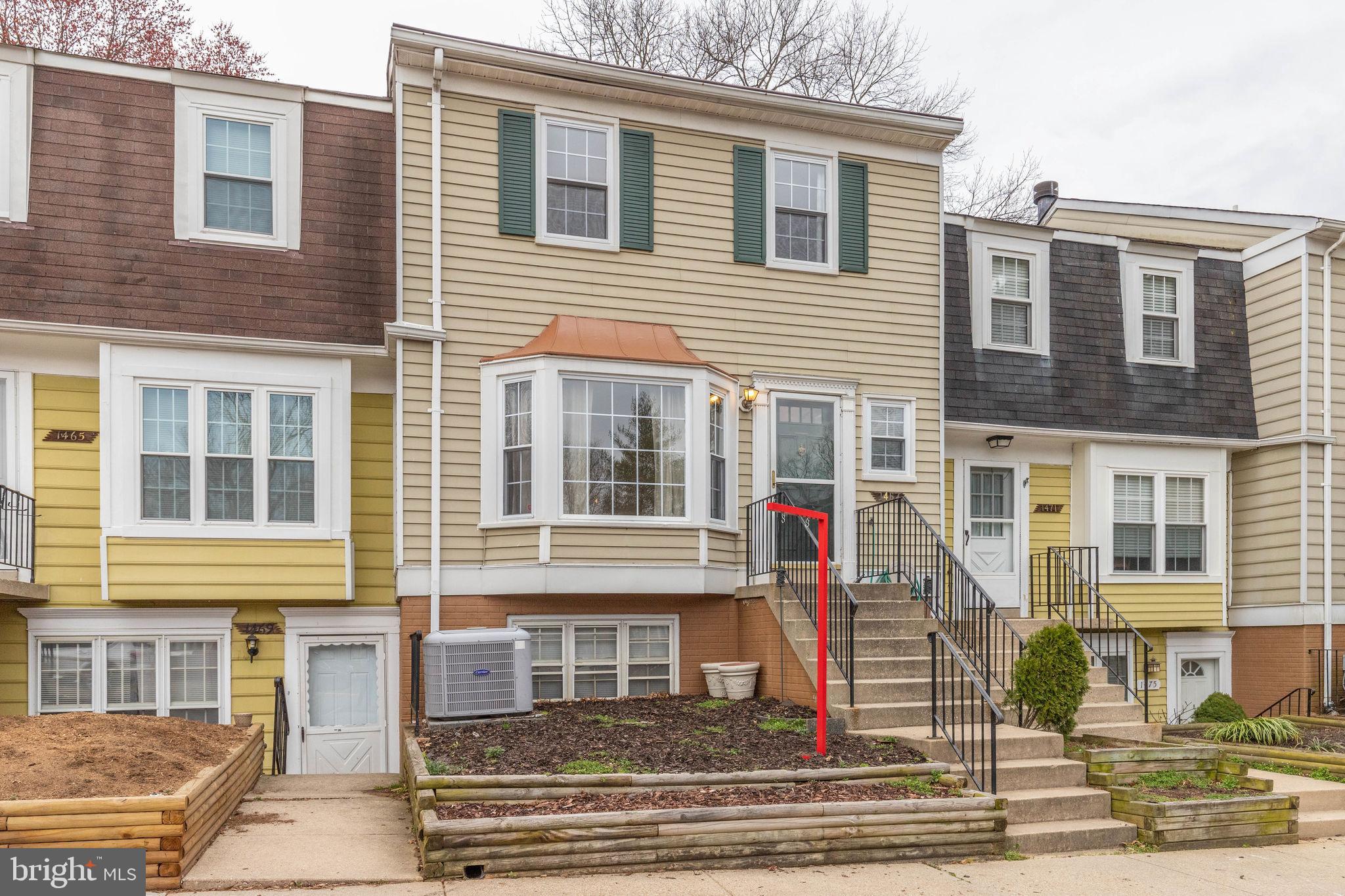 CROFTON MEWS CONDO - Residential