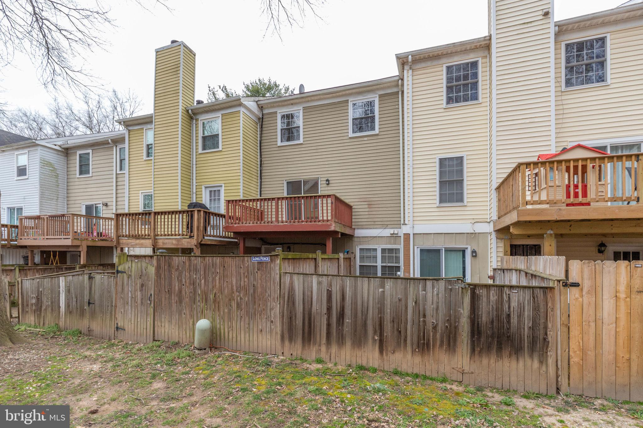 CROFTON MEWS CONDO - Residential