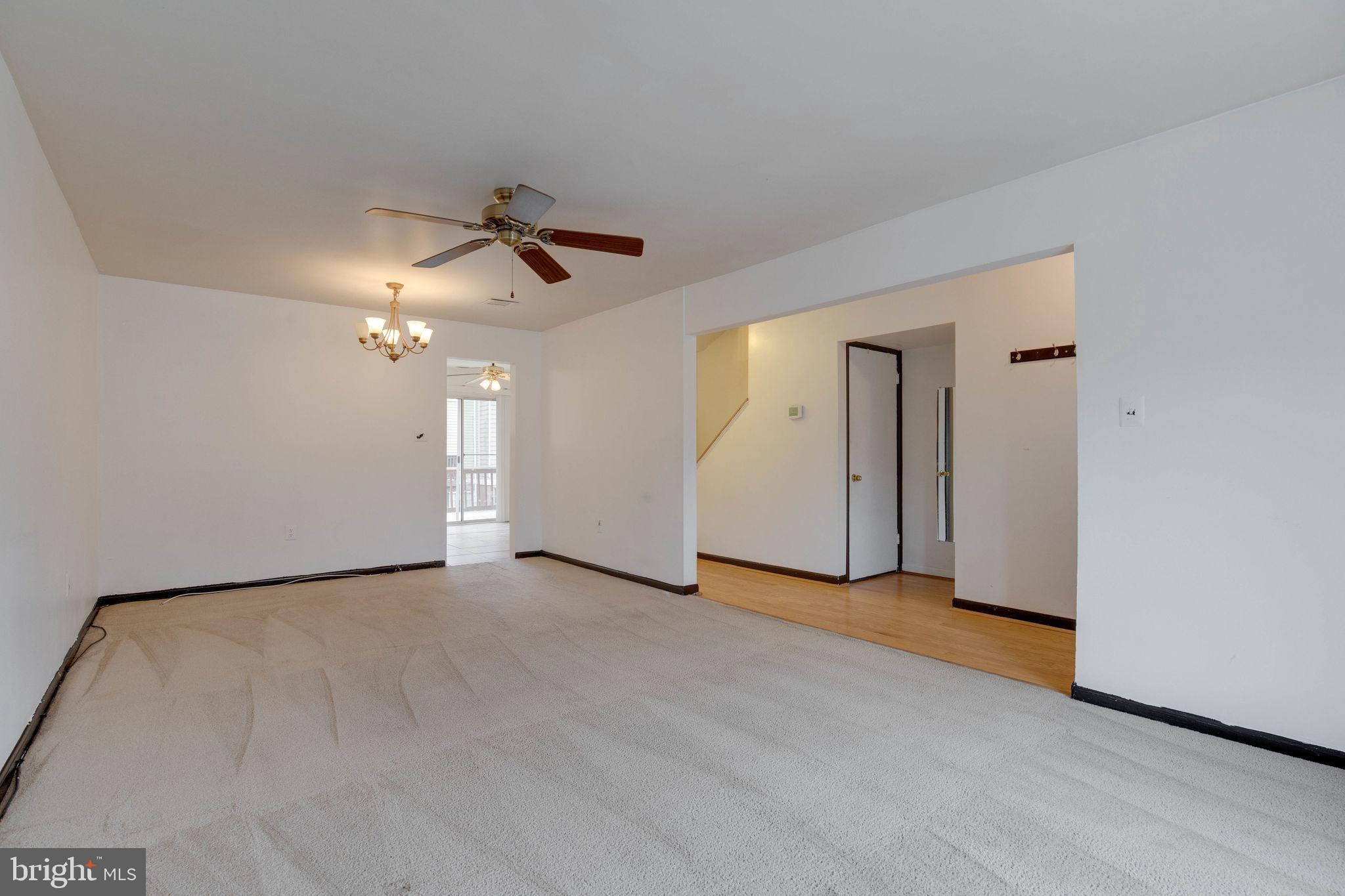 CROFTON MEWS CONDO - Residential