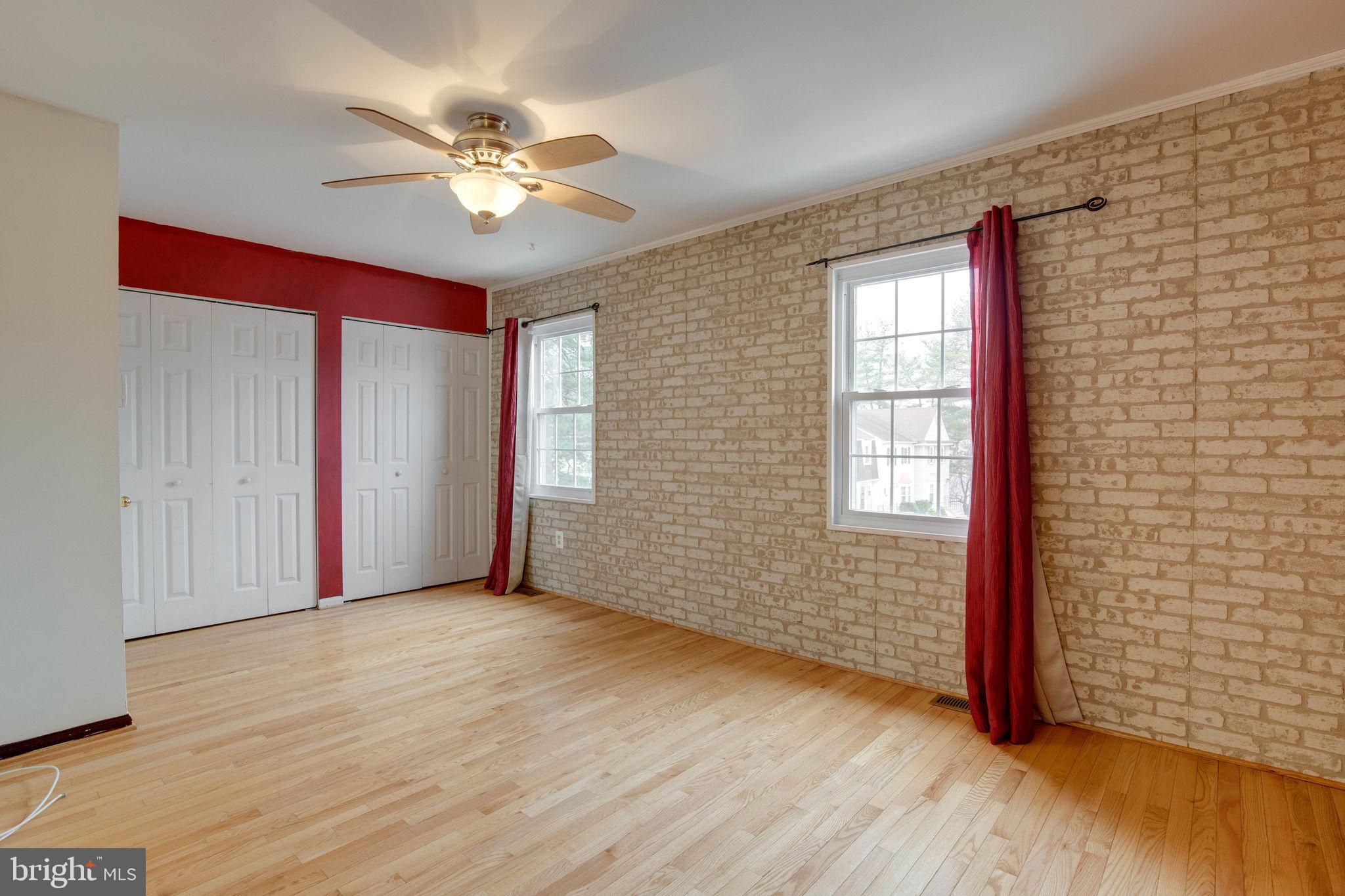 CROFTON MEWS CONDO - Residential