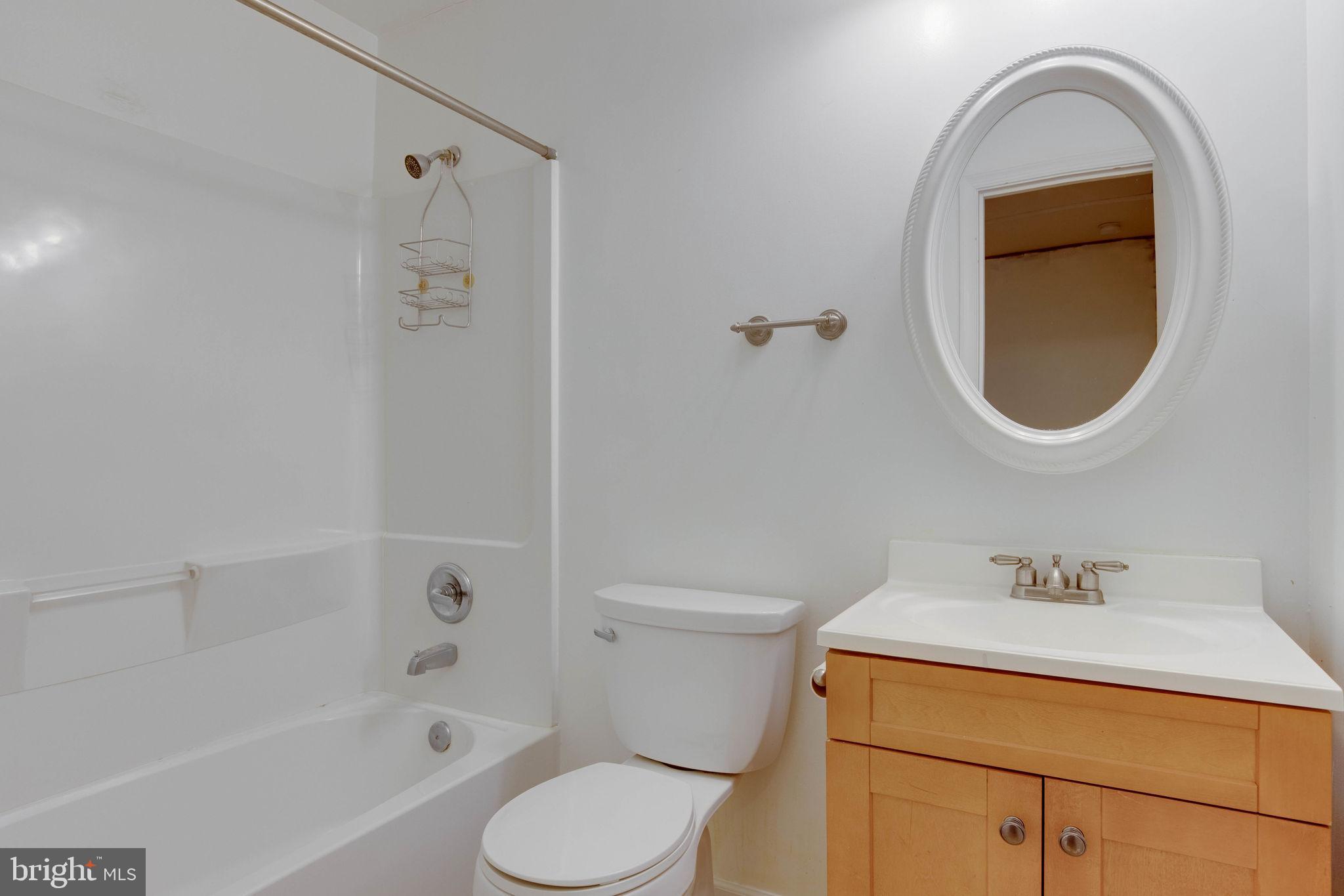 CROFTON MEWS CONDO - Residential