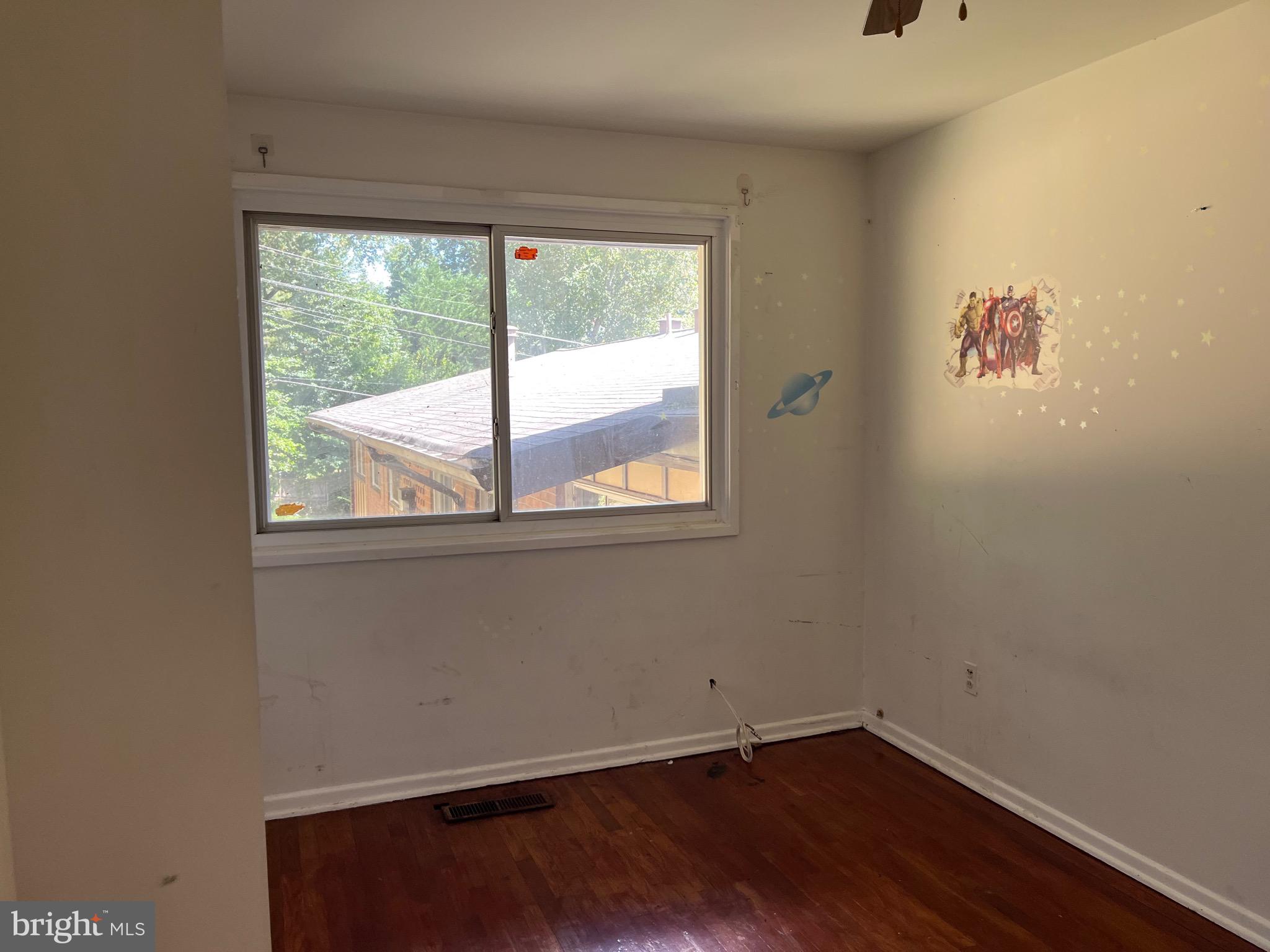 MOSBY WOODS TH CONDOS - Residential