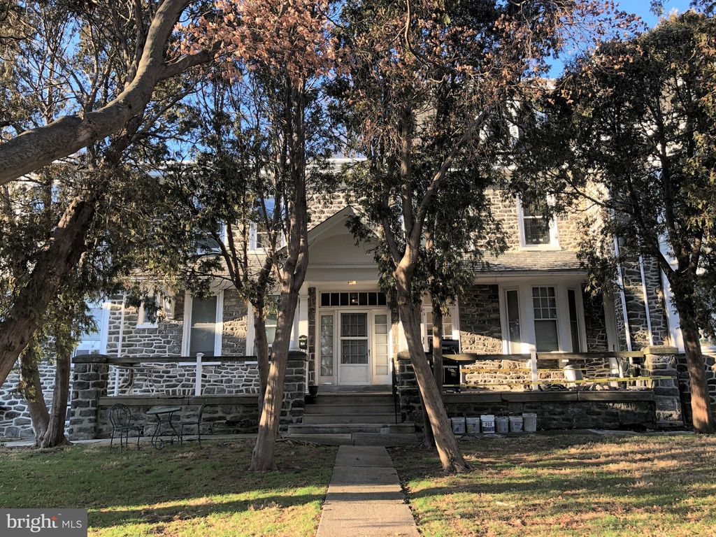 Photo of 5606 Ridge Avenue #3F, PHILADELPHIA, PA 19128 (MLS # PAPH2579450)