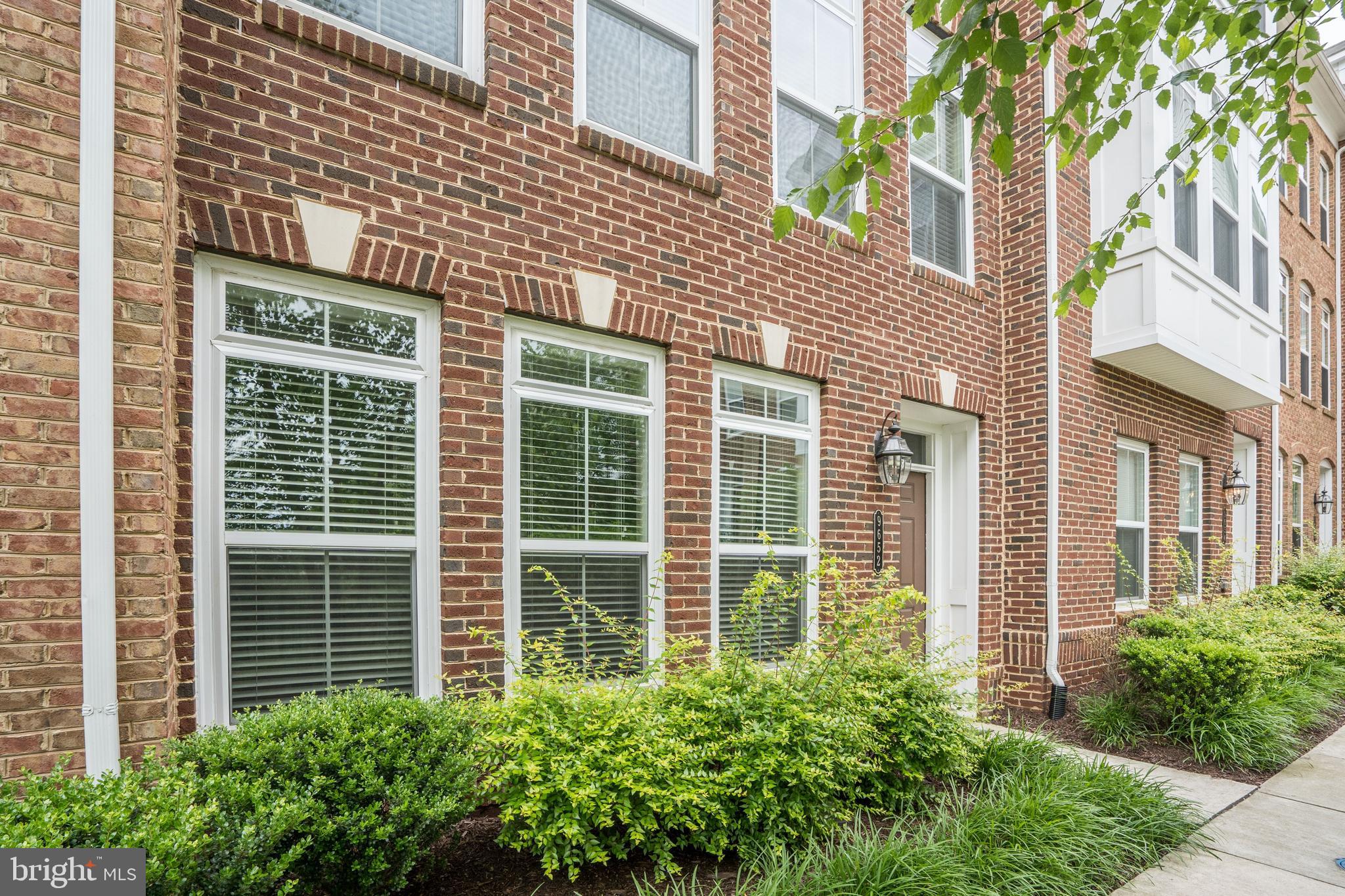 9652 PULLMAN PLACE