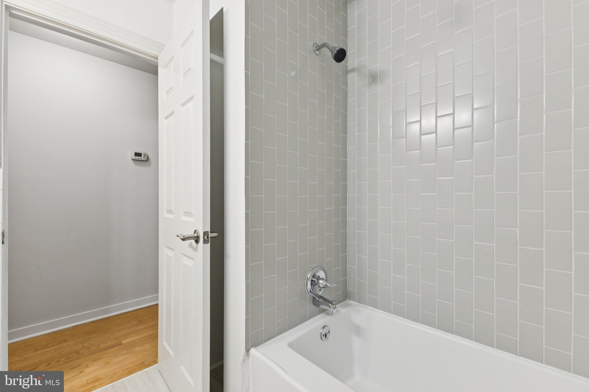 SPRING VALLEY - Residential