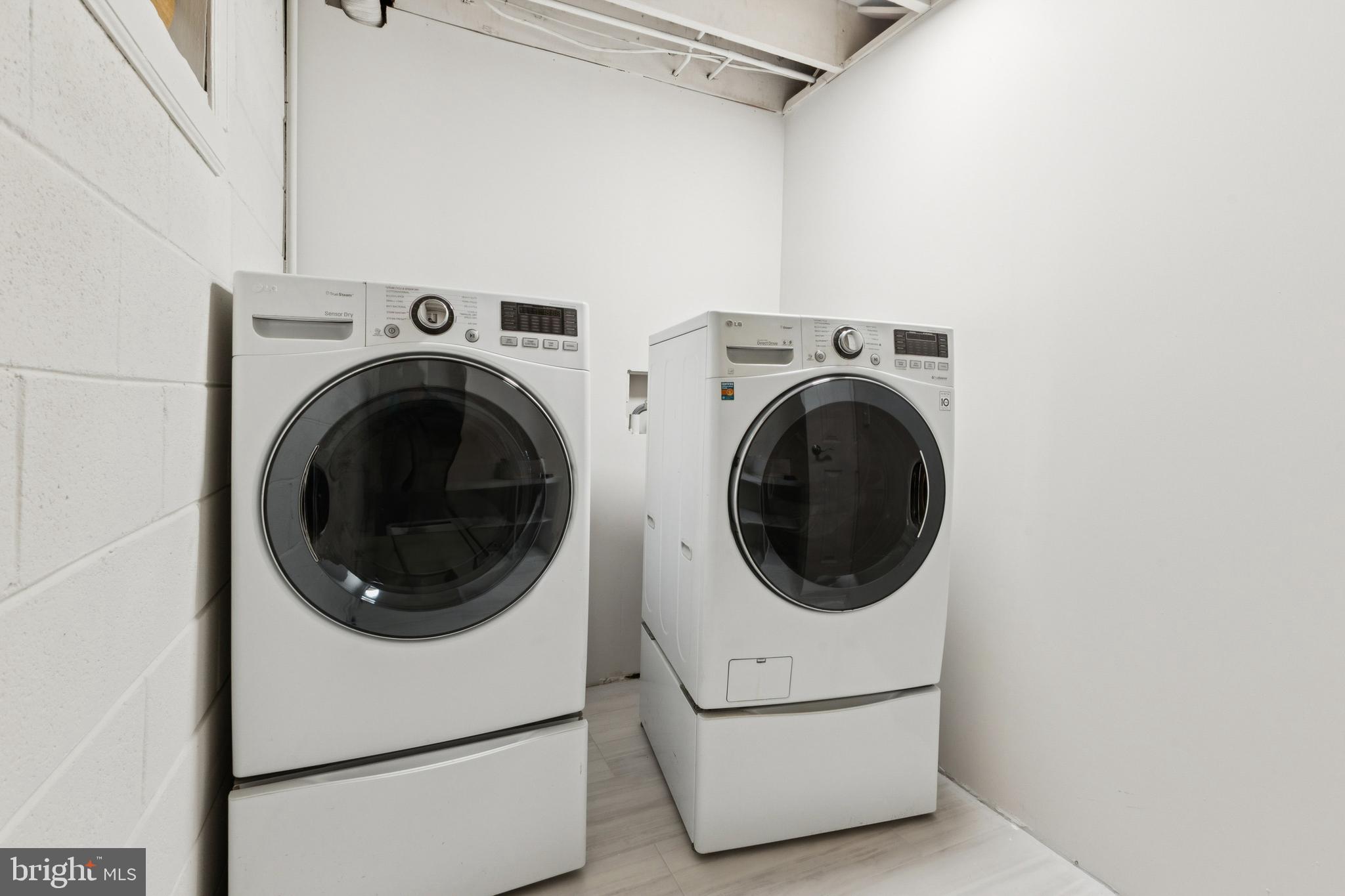 SPRING VALLEY - Residential