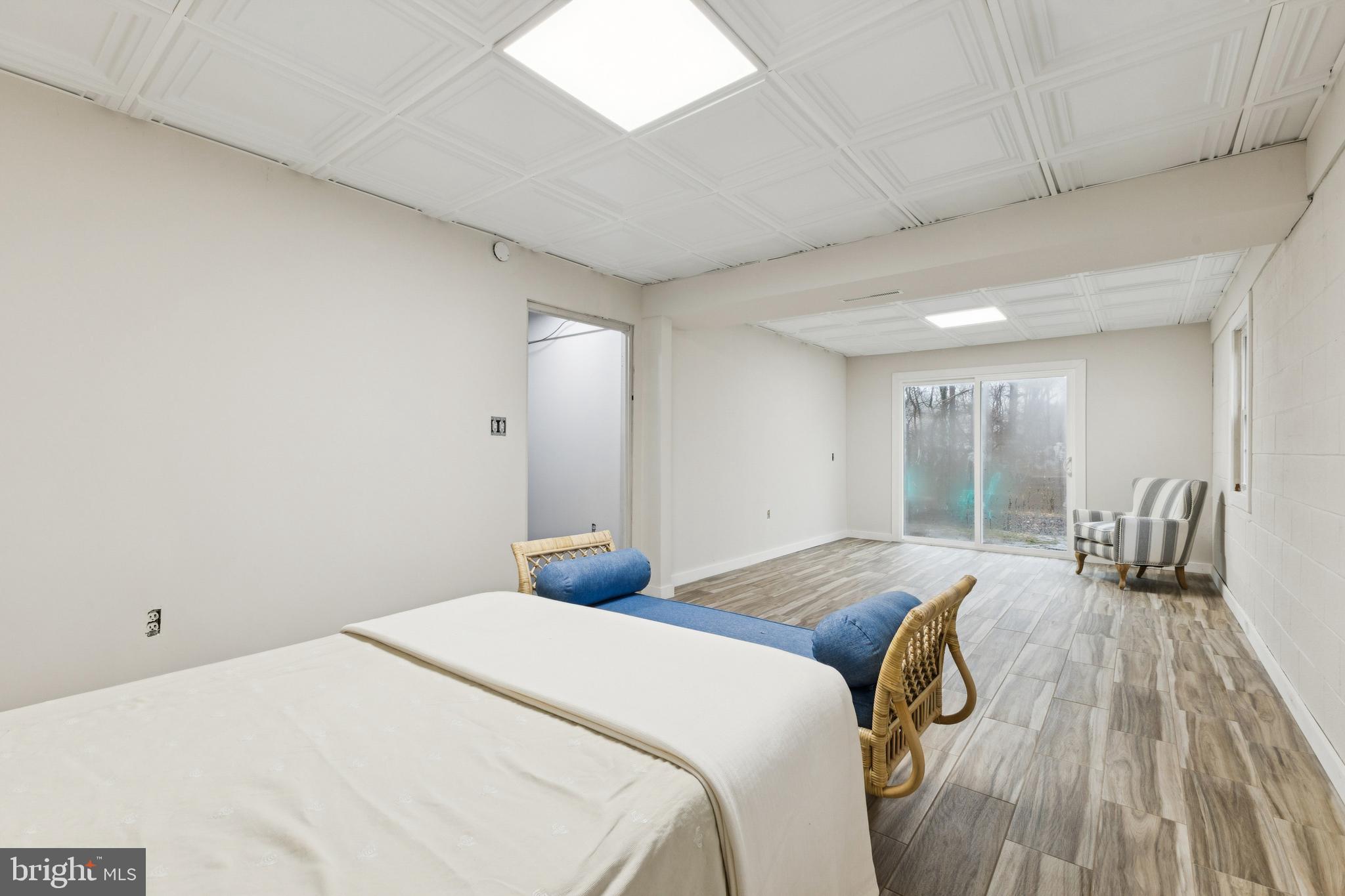 SPRING VALLEY - Residential