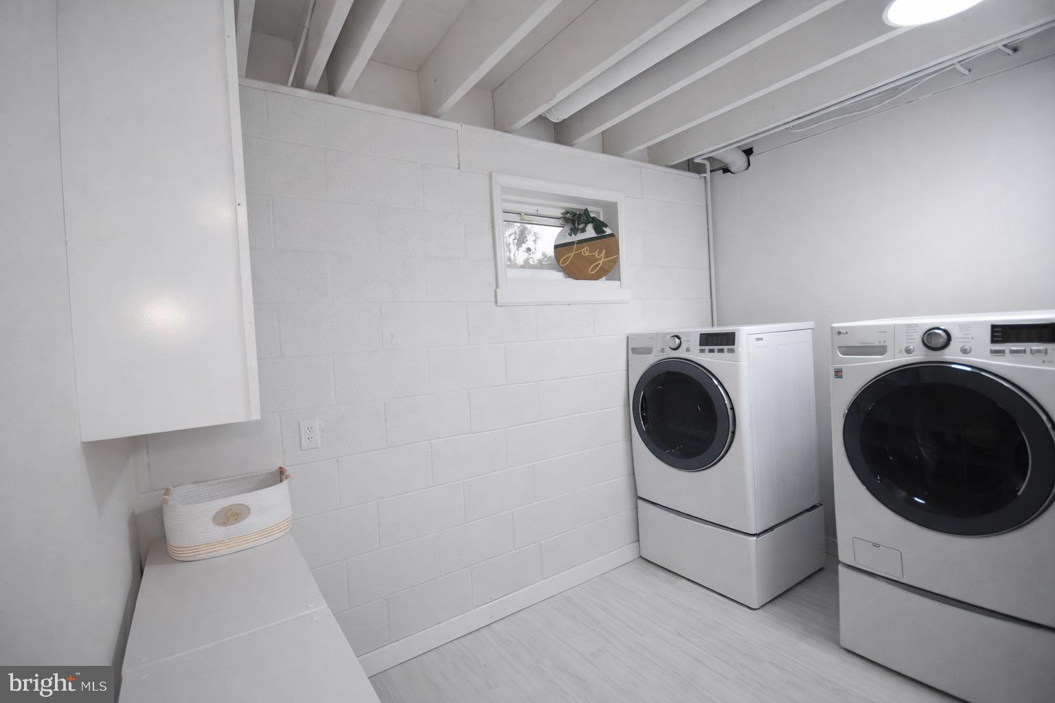 SPRING VALLEY - Residential