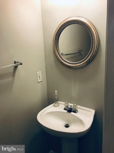 MASONS PASSAGE - Residential Lease