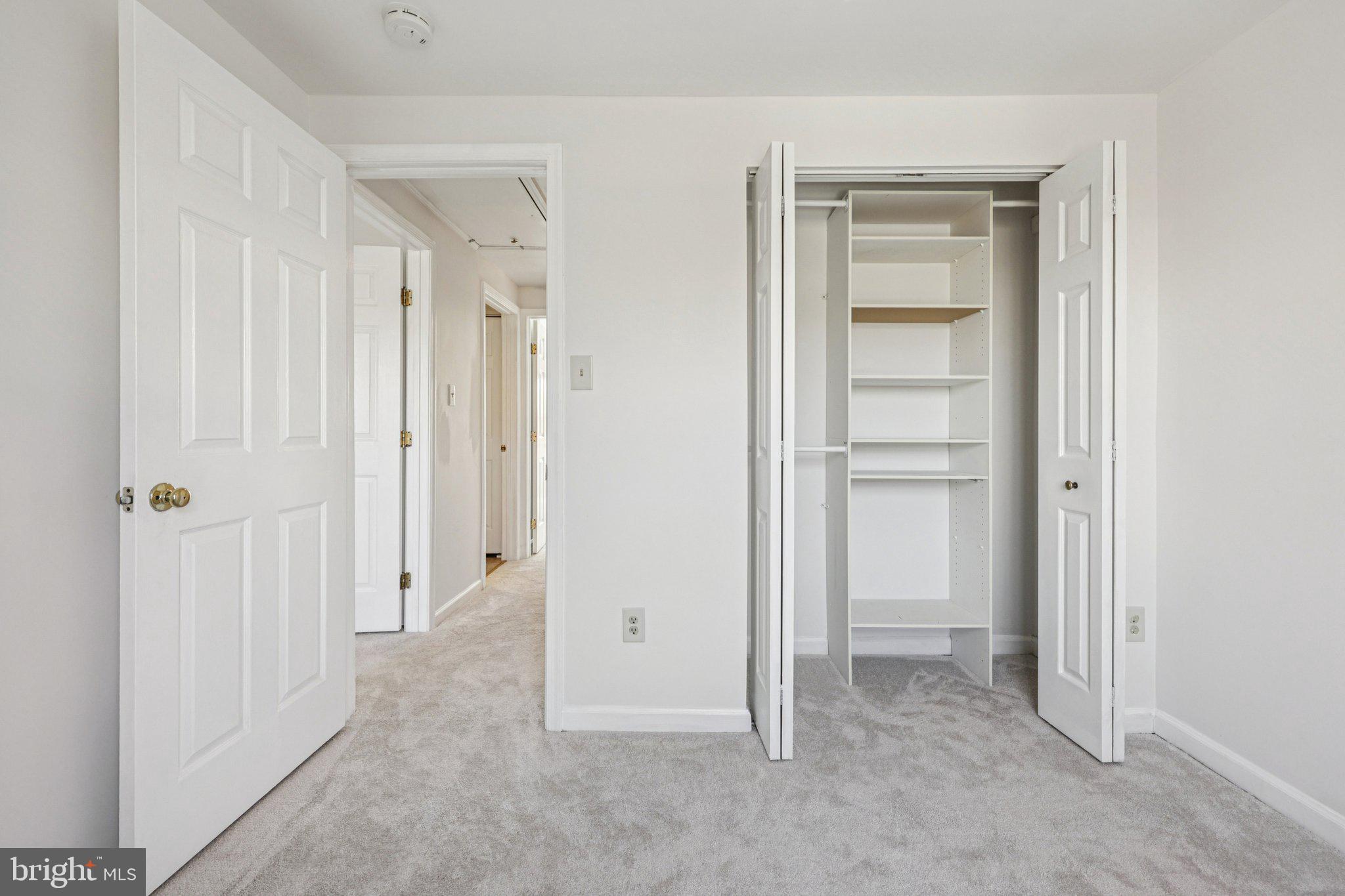 ASHBURN FARM - Residential