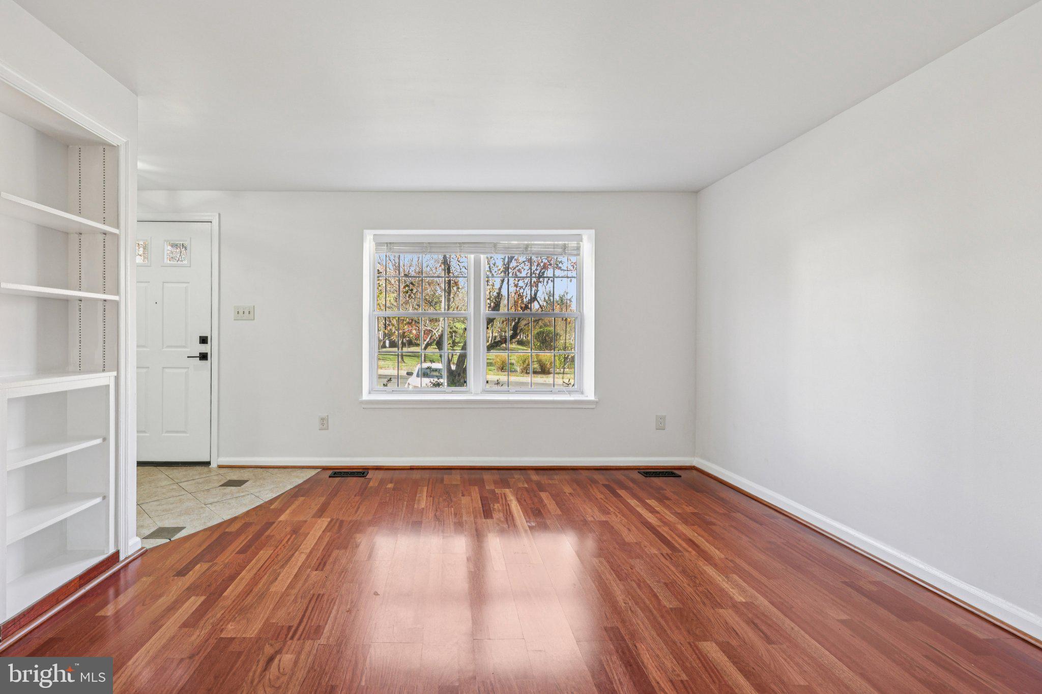 ASHBURN FARM - Residential