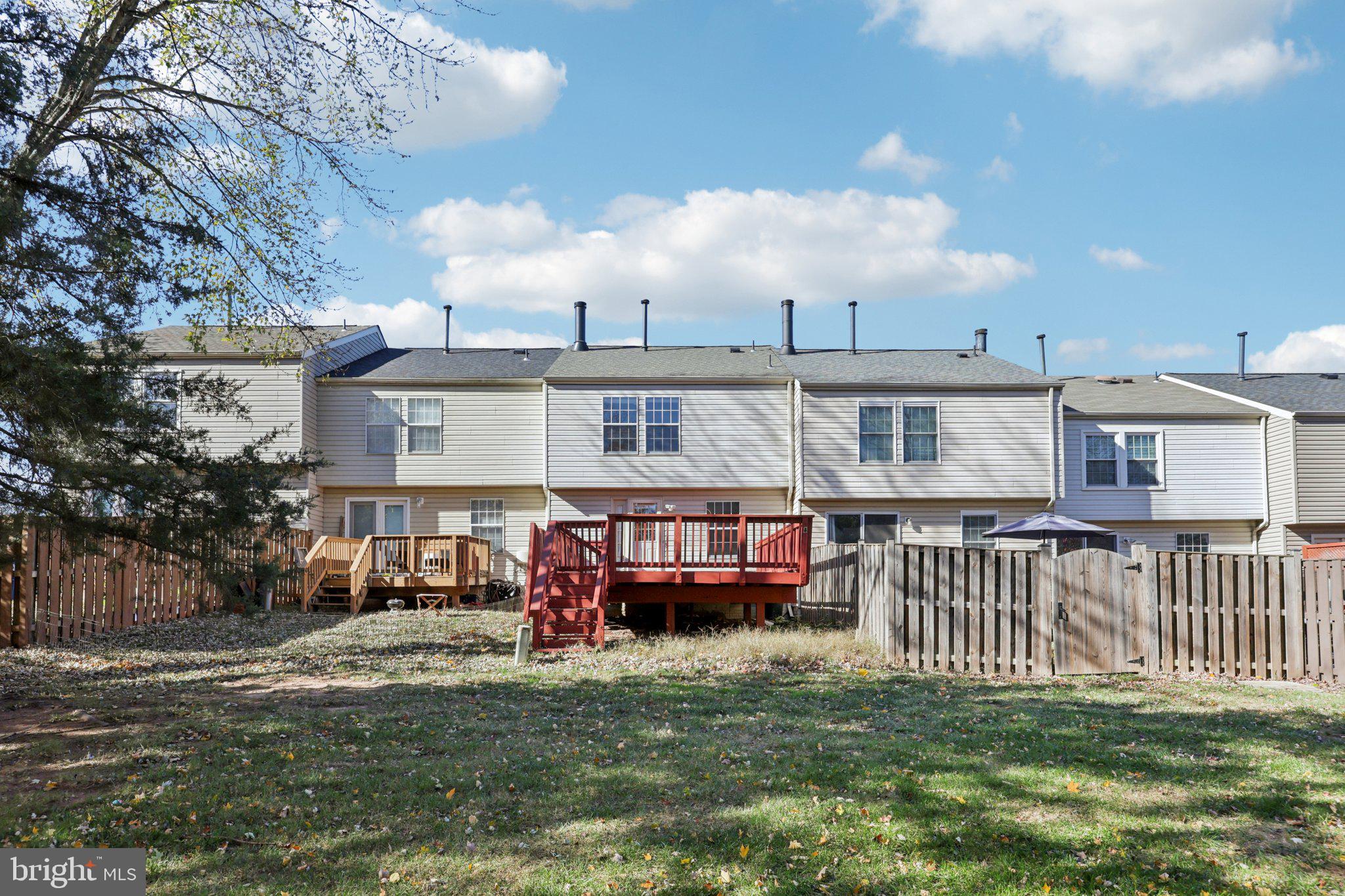 ASHBURN FARM - Residential