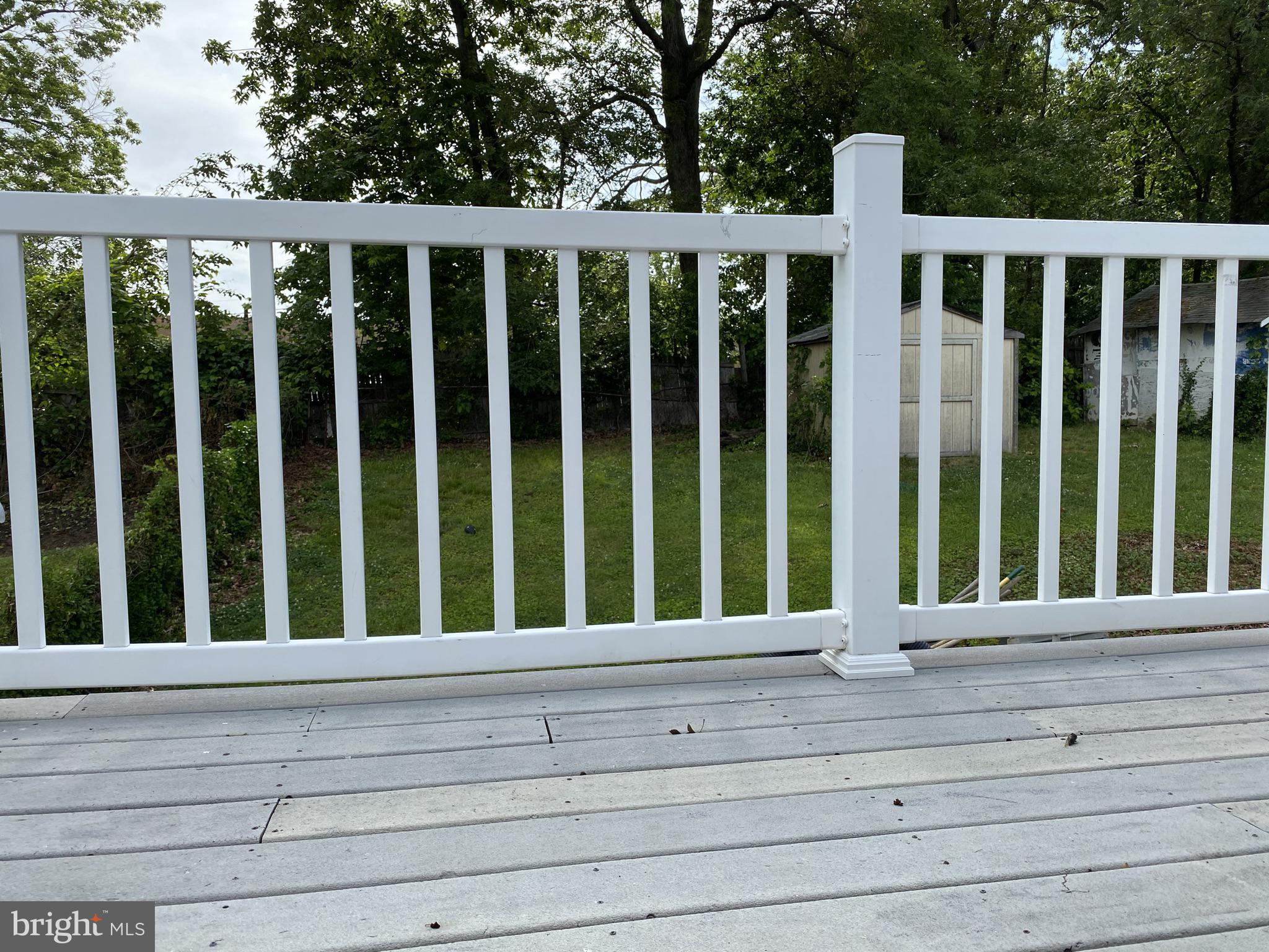 GLENARDEN WOODS - Residential