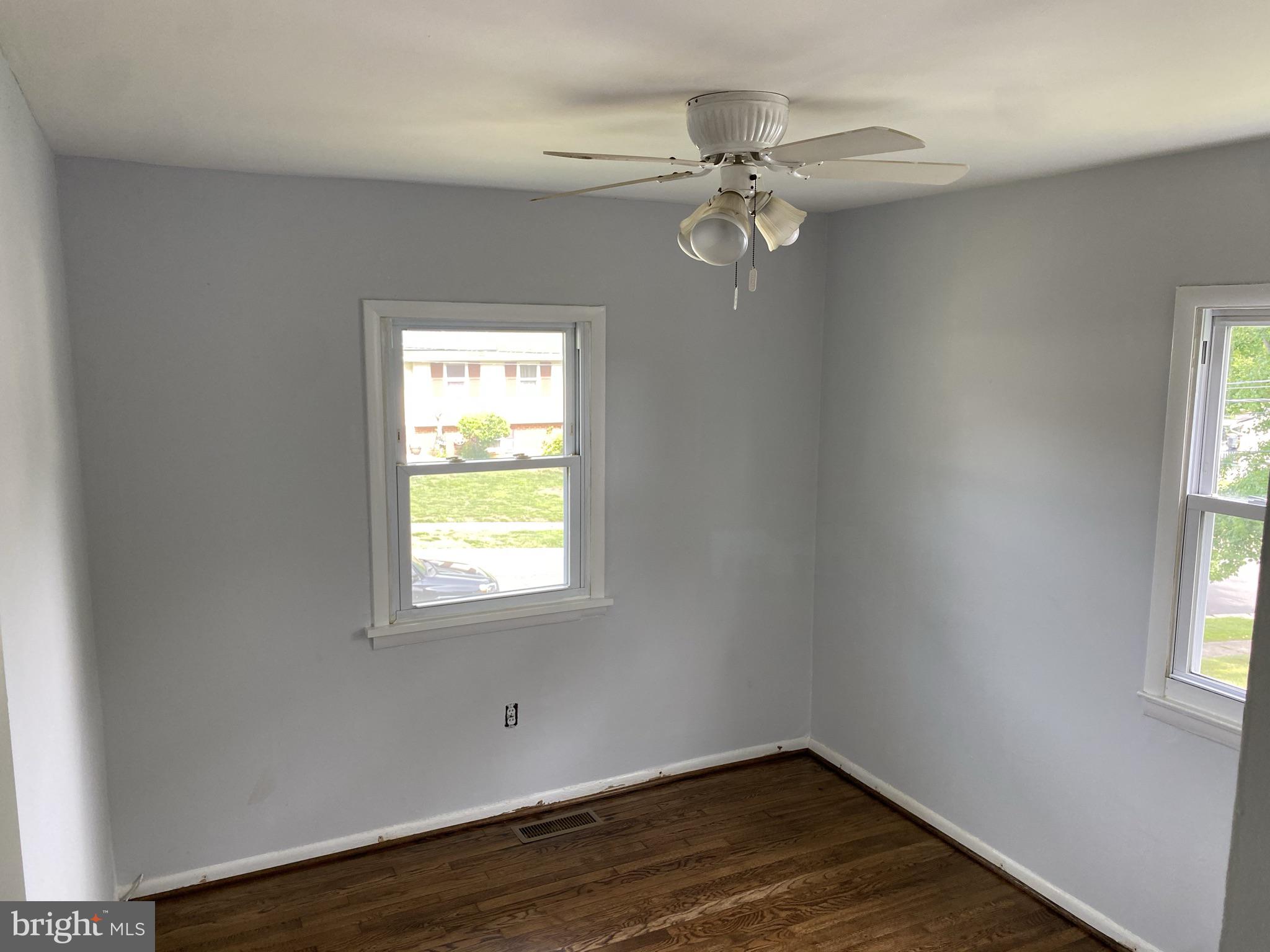 GLENARDEN WOODS - Residential