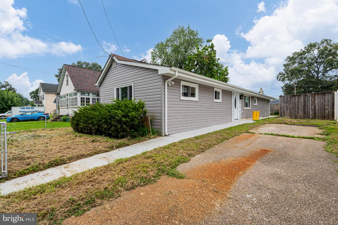 Welcome to 776 203rd St, Pasadena, MD 21122, complete remodel. List of new items in the home (windows, bathrooms, kitchen, hot water heater, furnace & ac unit, siding, concrete, floors, interior & exterior doors, paint, drywall, electrical, plumbing, hvac, stonework, tv, electric fireplace, trim).
First time home buyers might be able to qualify for up to 20k, which is forgivable after 5 years. This will help with closing cost or down payment. Ask Song Hong.
Few blocks away from the water and docks.