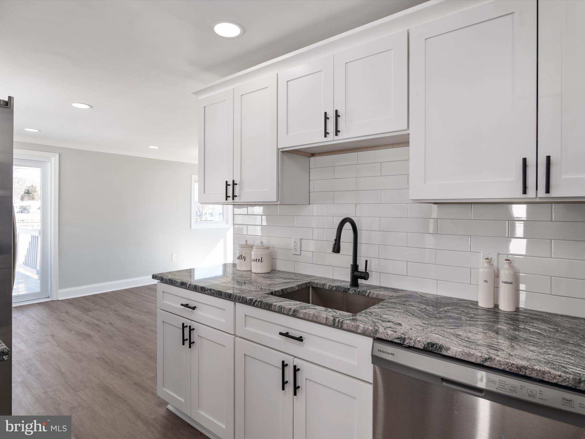 BALTIMORE HIGHLANDS - Residential