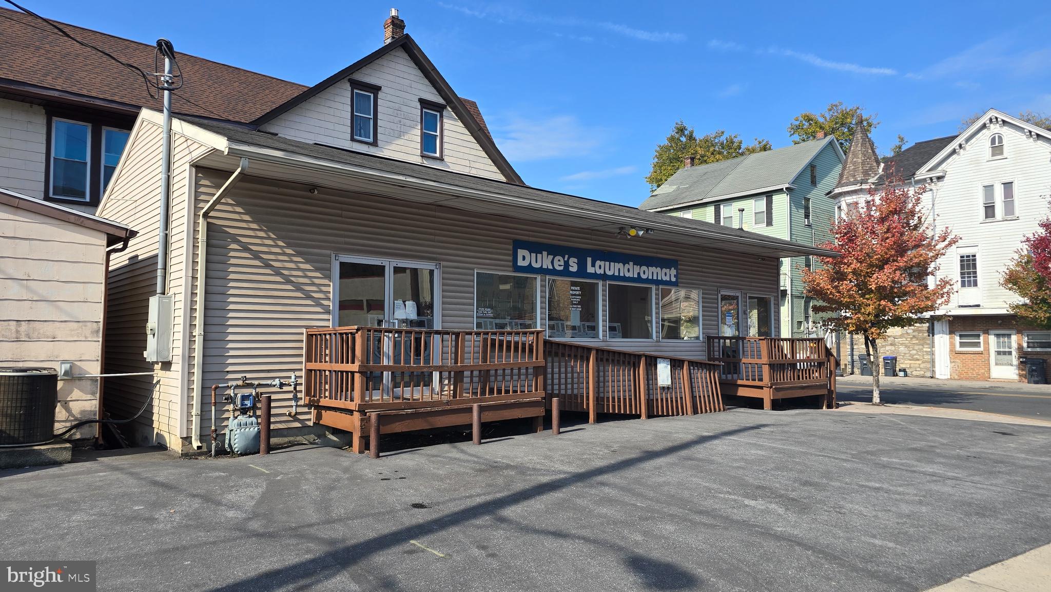 256 N FRONT STREET