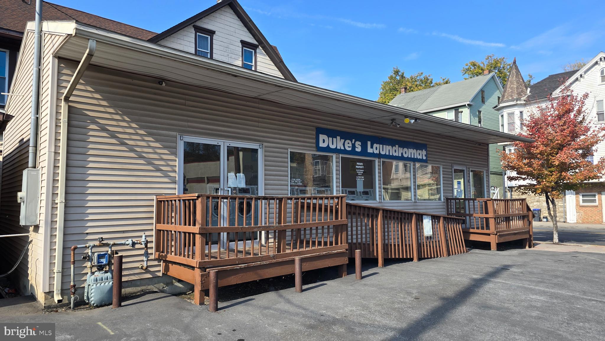 256 N FRONT STREET