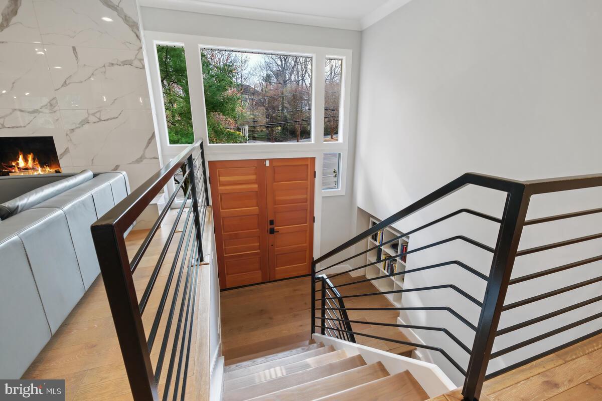 CHEVY CHASE - Residential