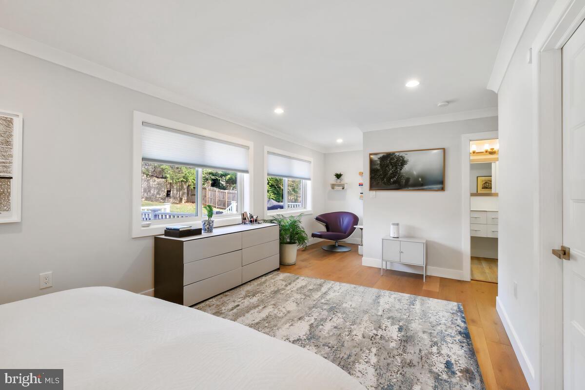 CHEVY CHASE - Residential