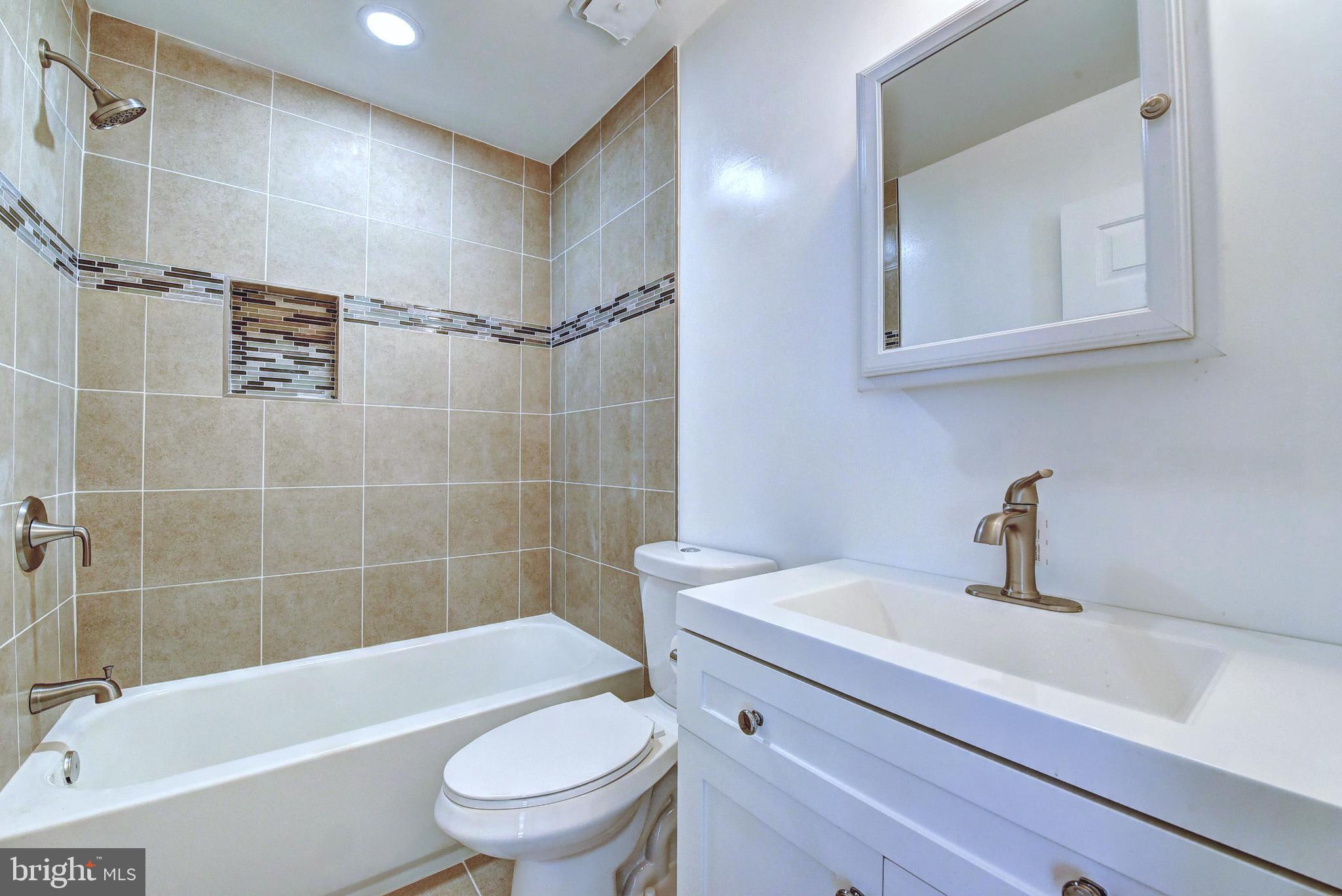 HIGHVIEW PARK - Residential Income