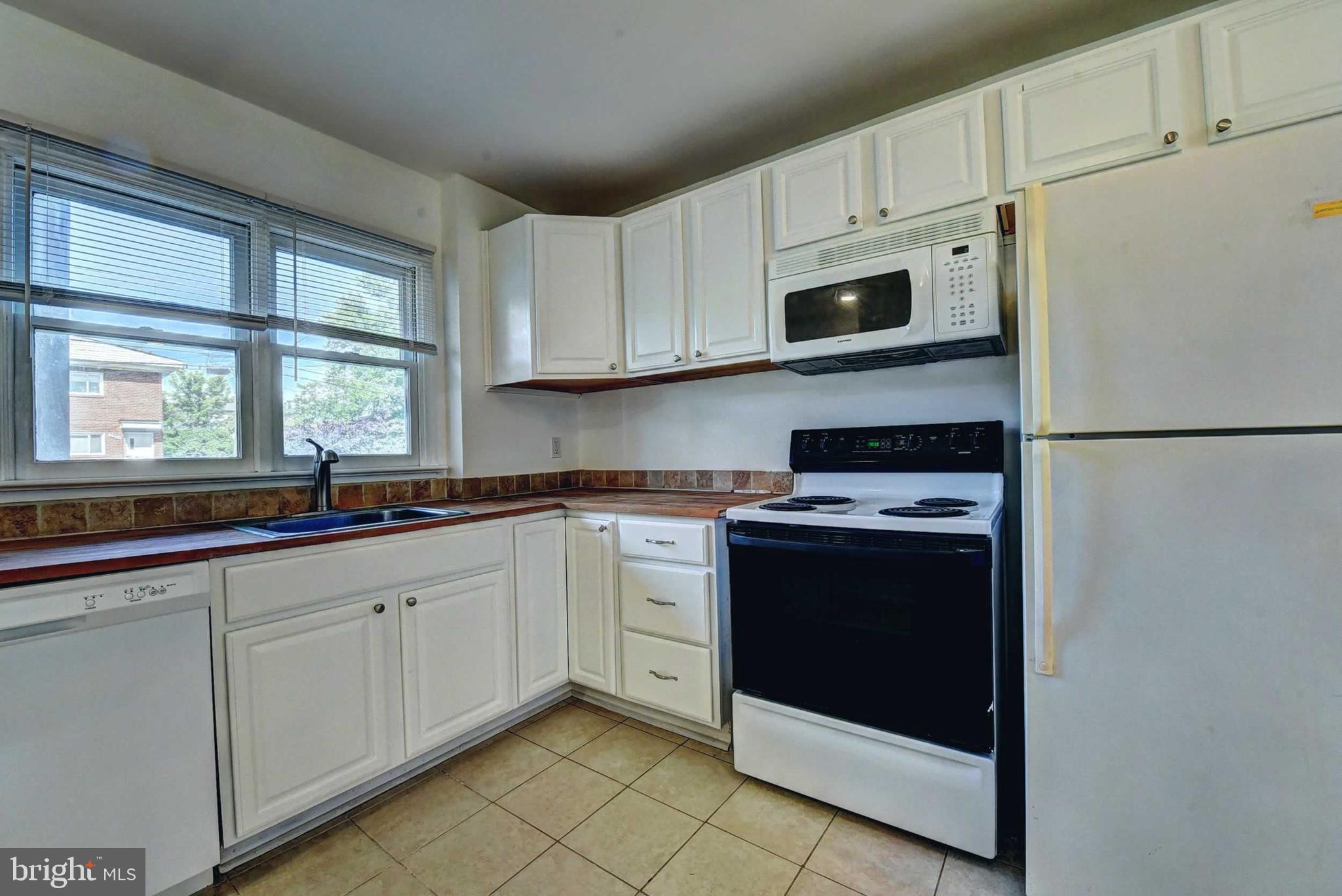 HIGHVIEW PARK - Residential Income