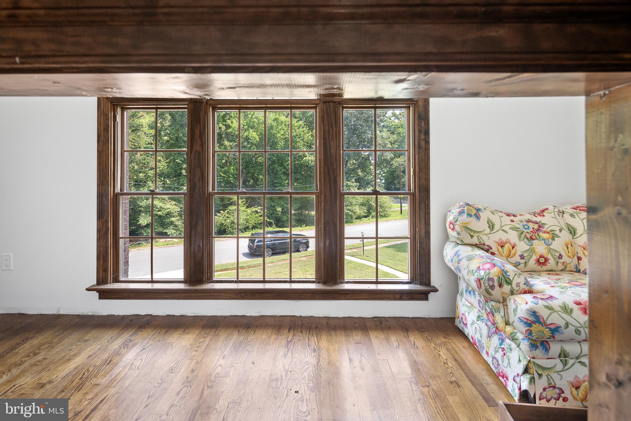 WAYNEWOOD - Residential