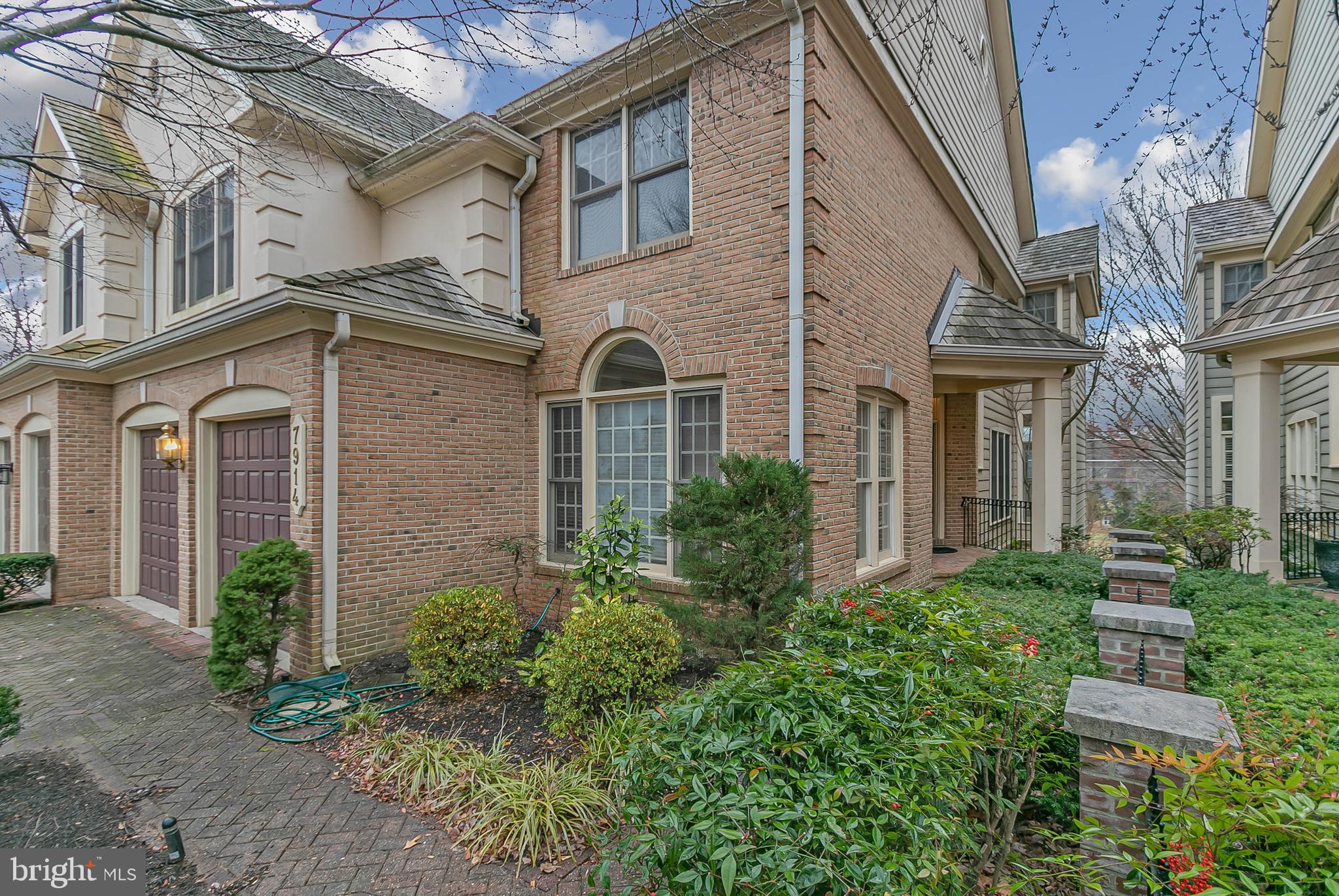 POTOMAC CREST - Residential Lease