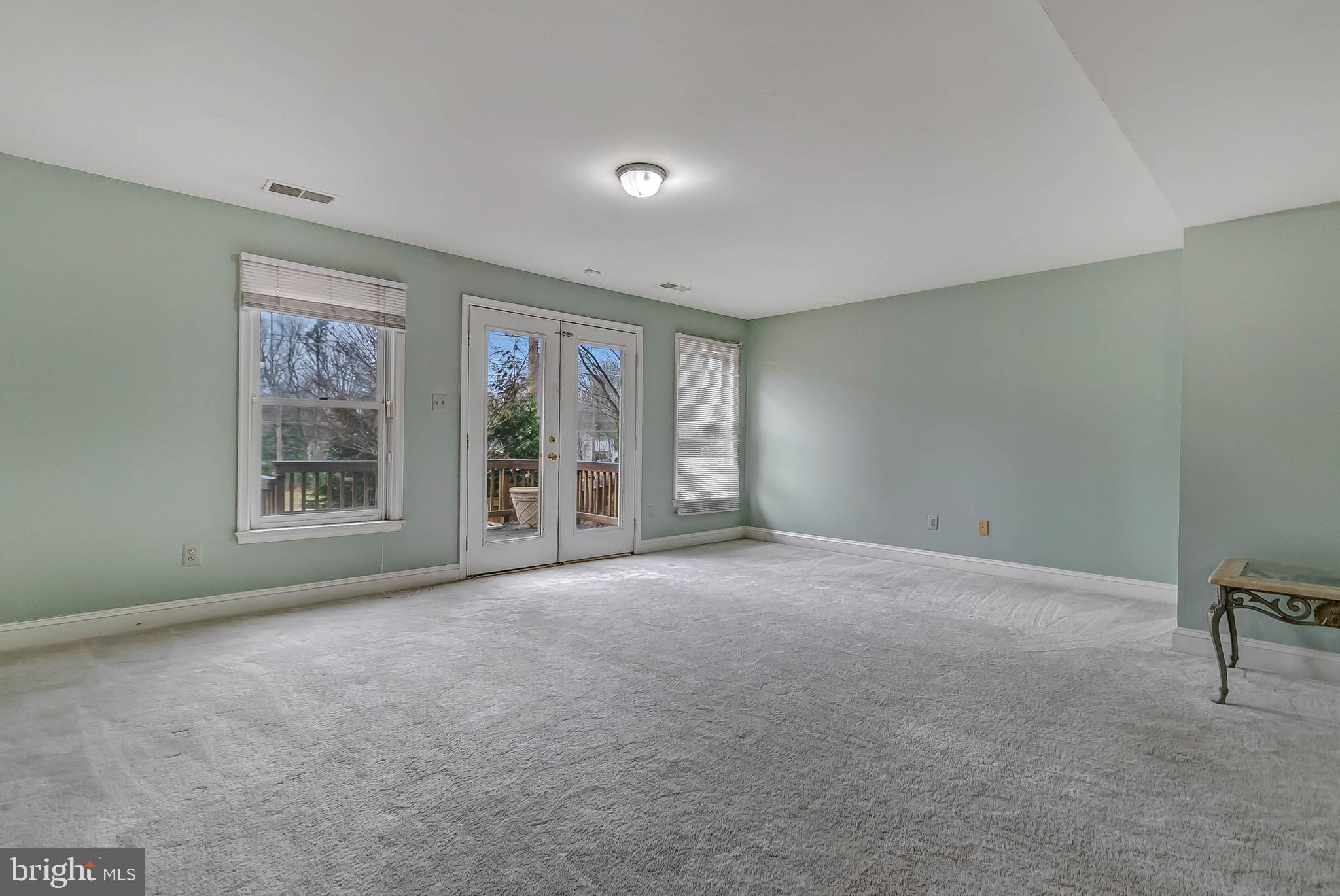 POTOMAC CREST - Residential Lease